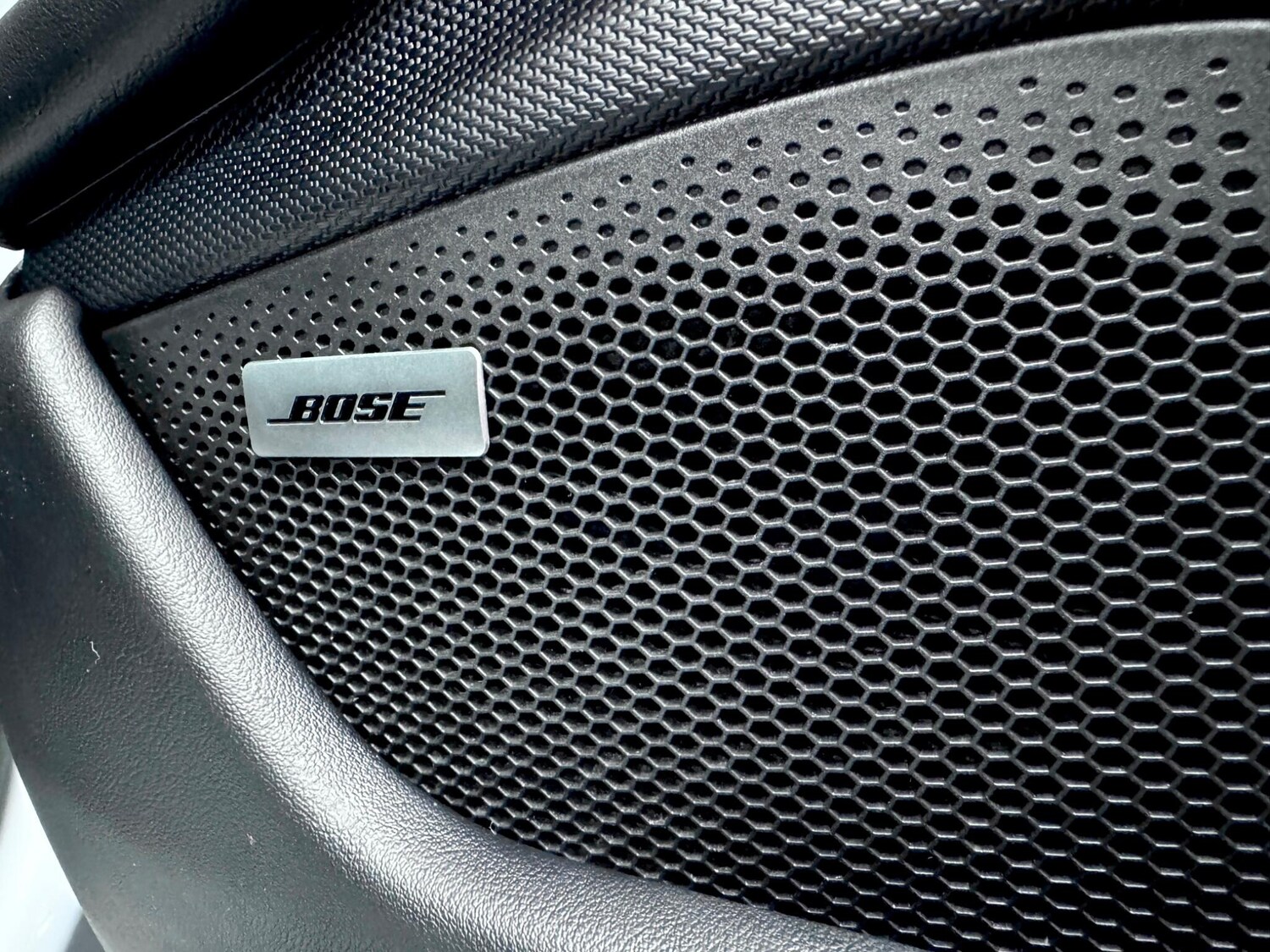 Used Porsche Taycan 2023 for sale - 77163139: Photo 38