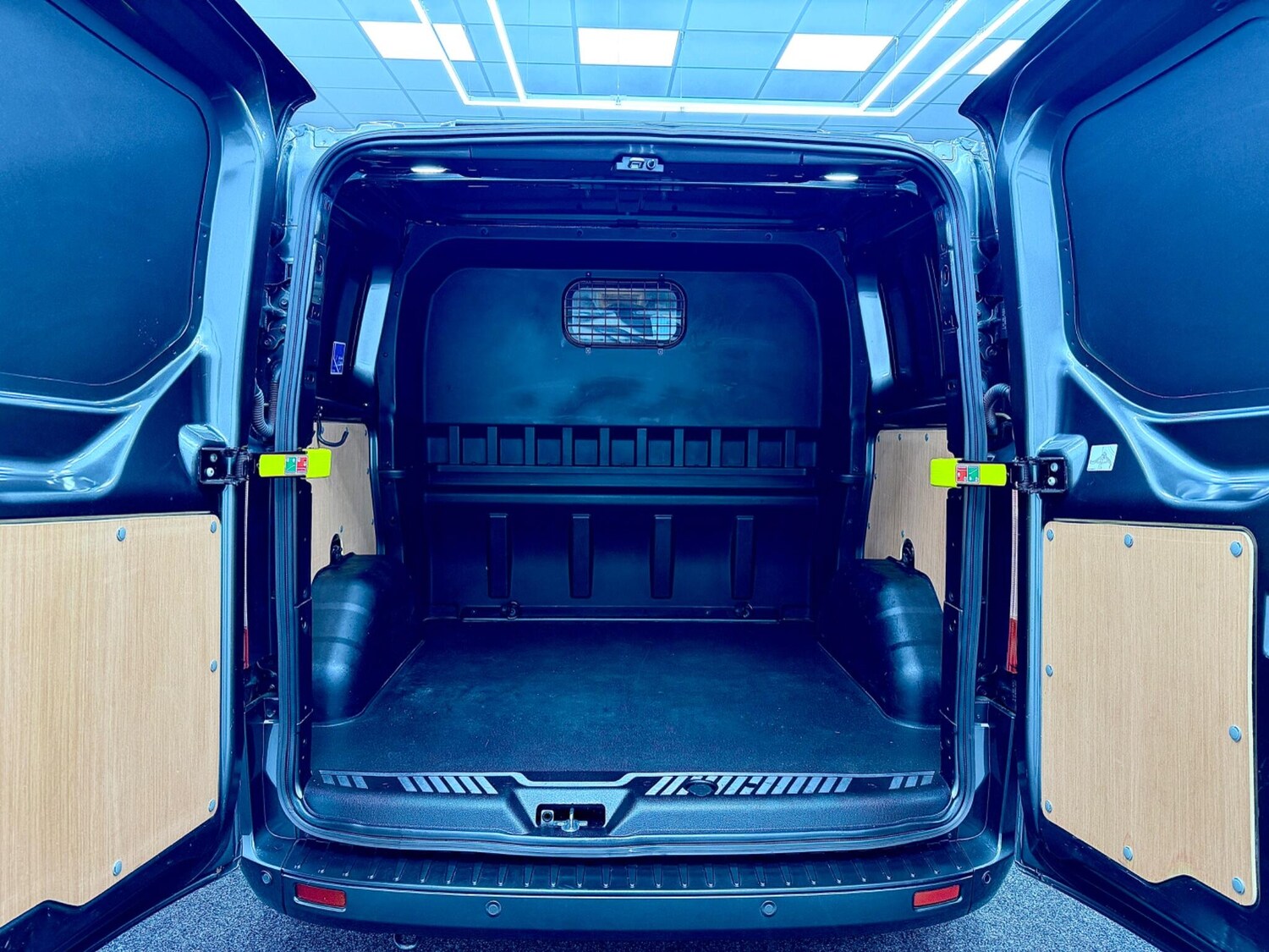 Used Ford Transit Custom 2020 for sale - 76644769: Photo 11