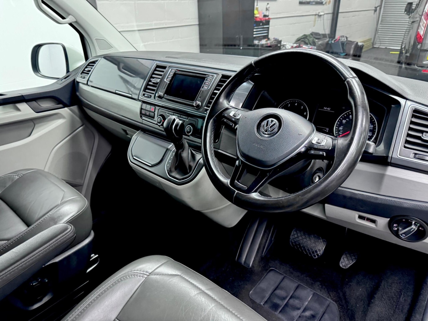 Used Volkswagen Transporter for sale - 77267104: Photo 12