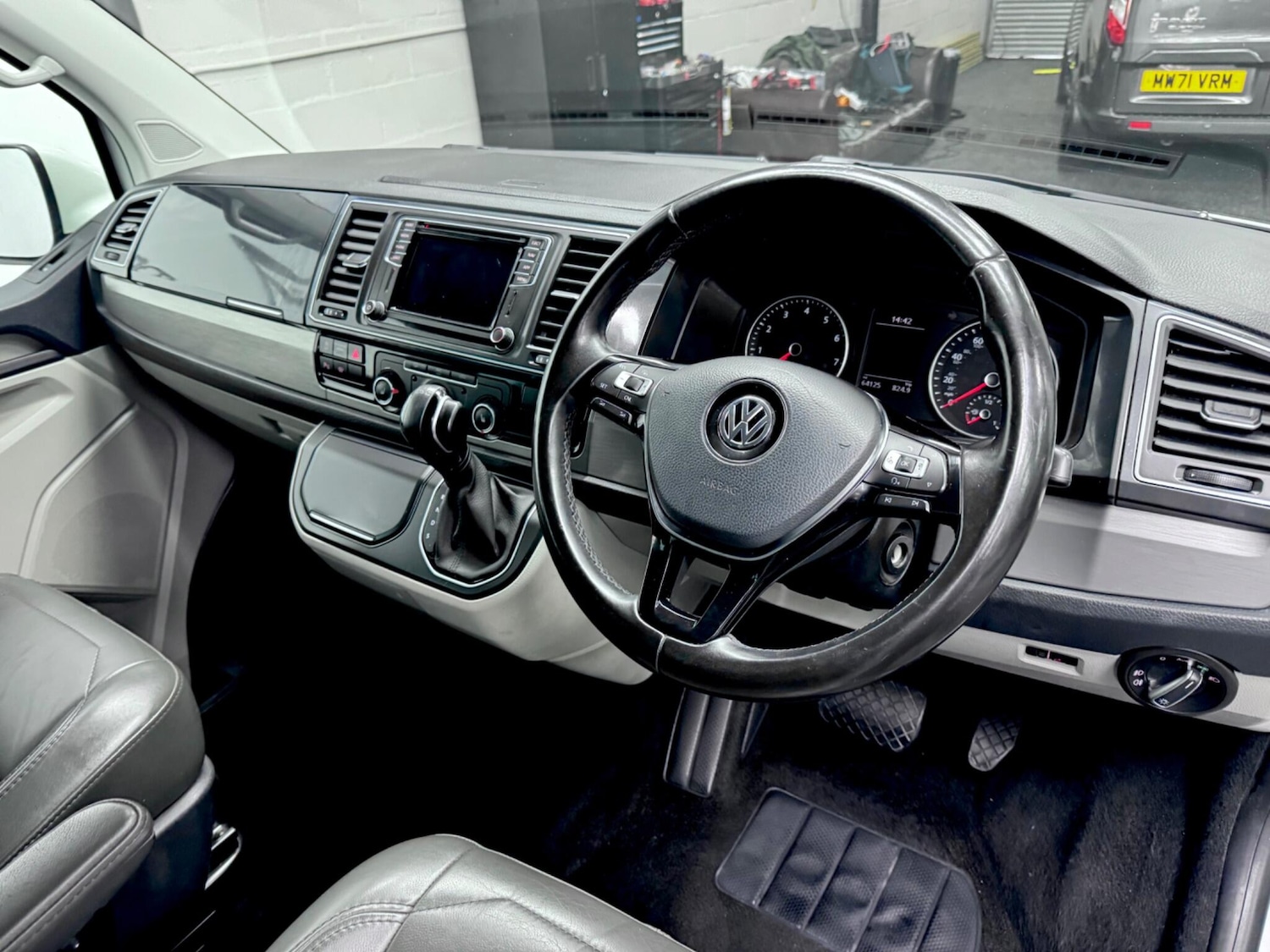 Used Volkswagen Transporter for sale - 77267104: Photo 32