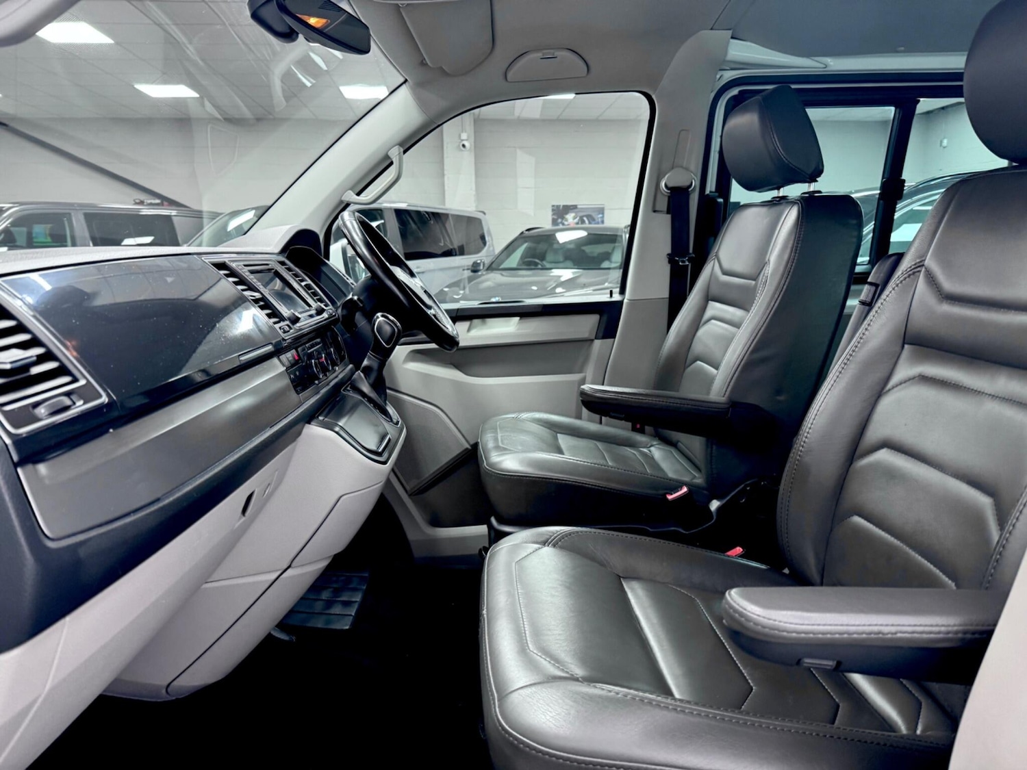 Used Volkswagen Transporter for sale - 77267104: Photo 35