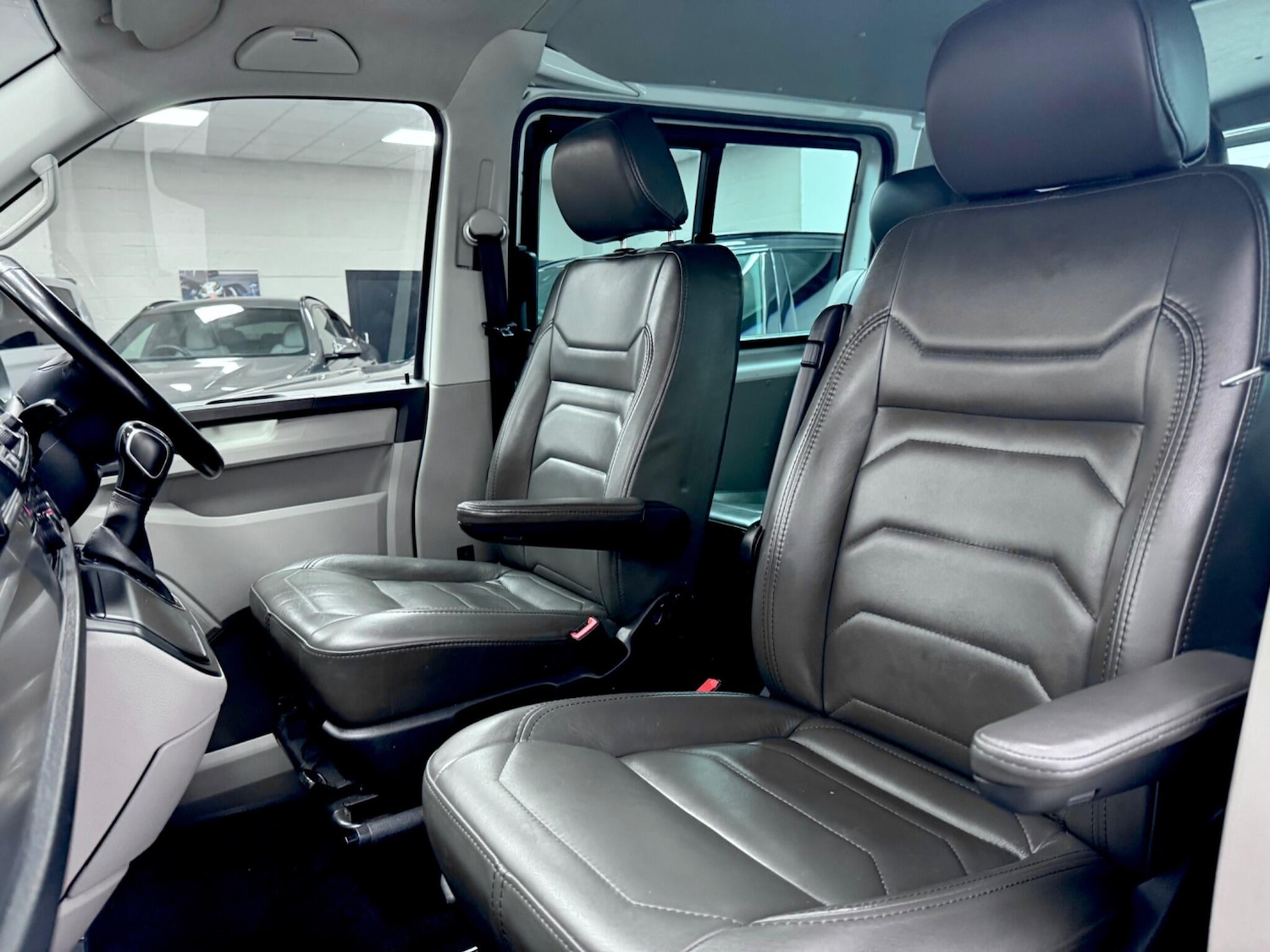 Used Volkswagen Transporter for sale - 77267104: Photo 36