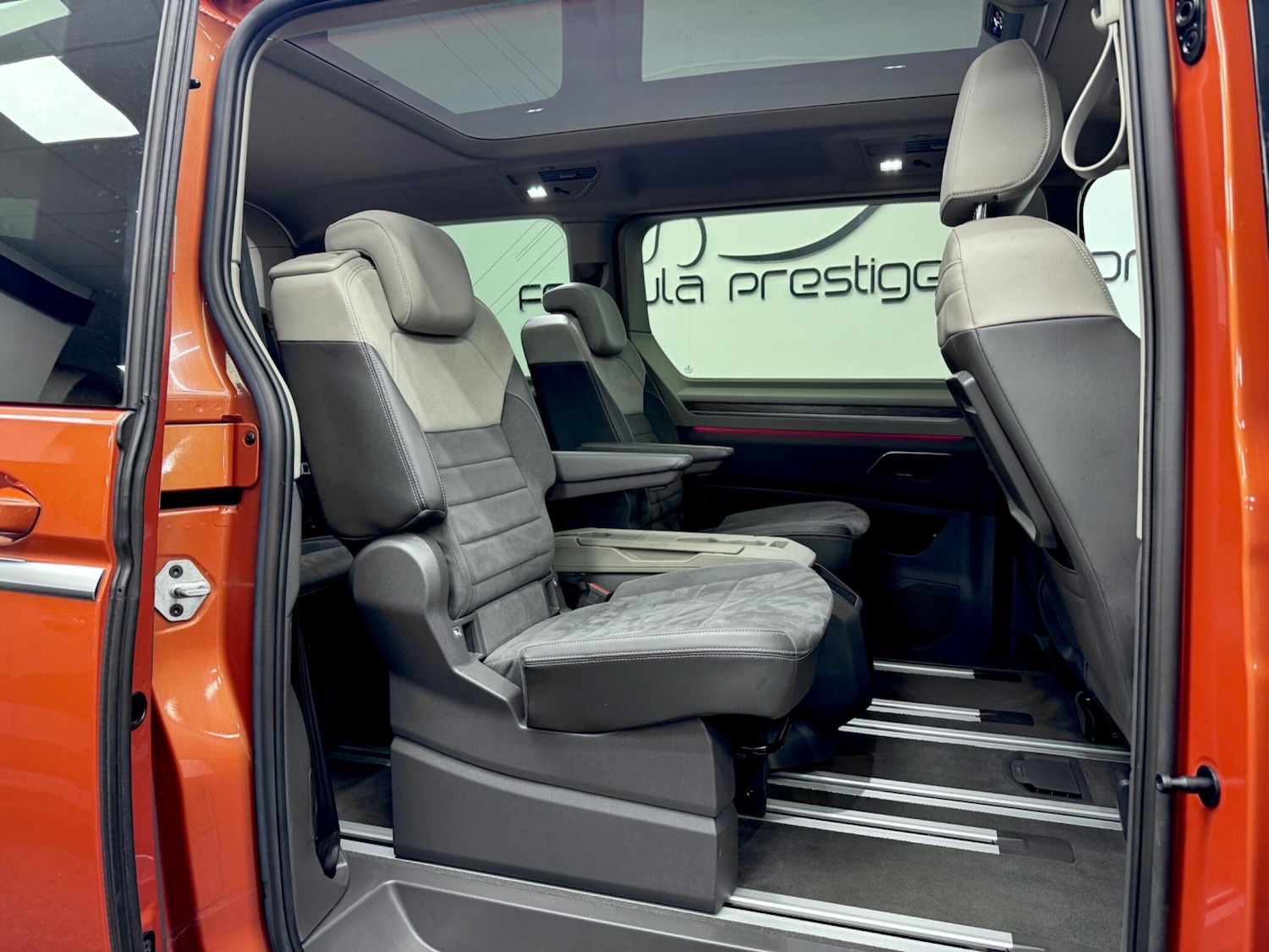 Used Volkswagen Multivan 2023 for sale - 77163242: Photo 14