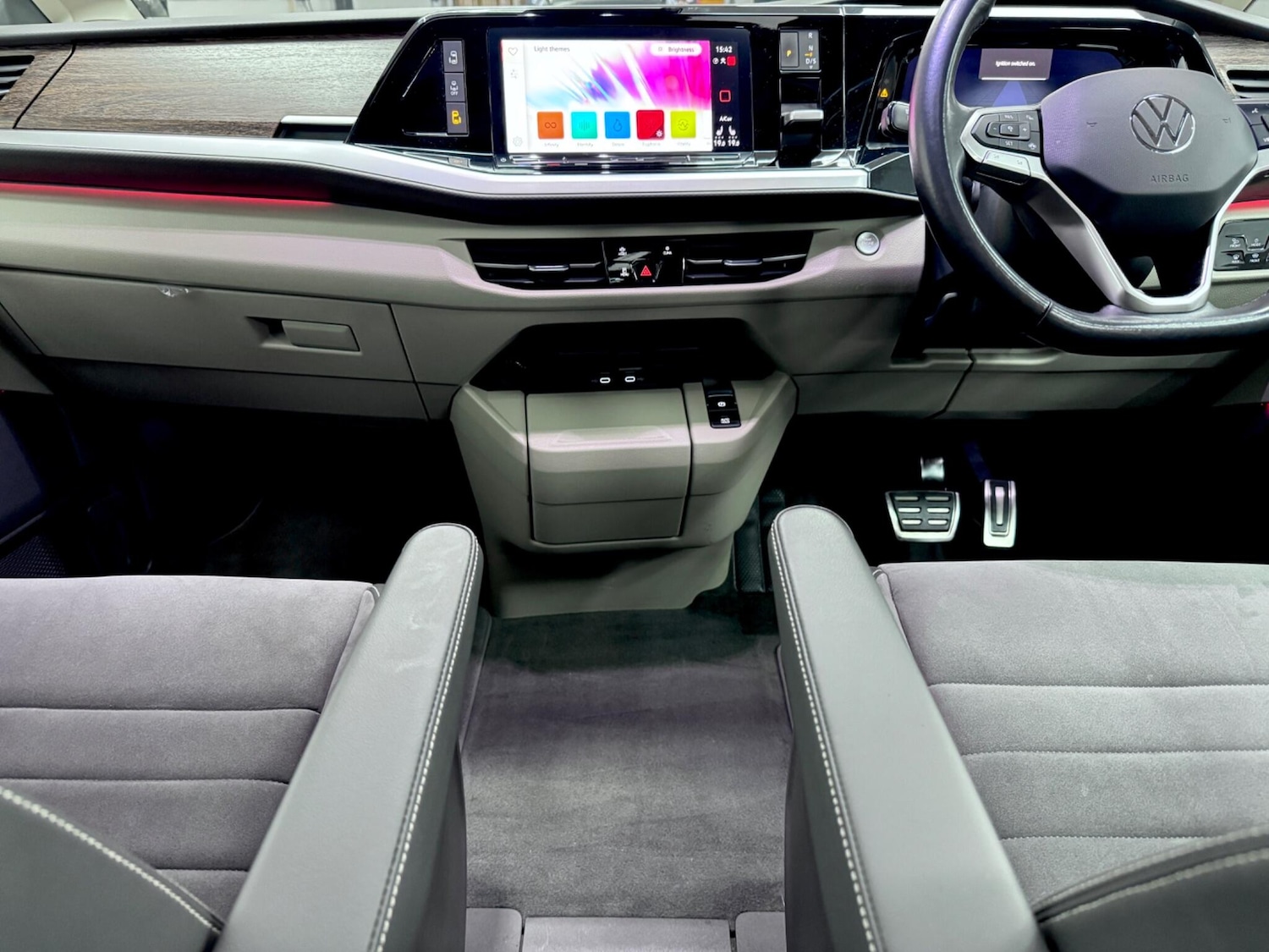 Used Volkswagen Multivan 2023 for sale - 77163242: Photo 16