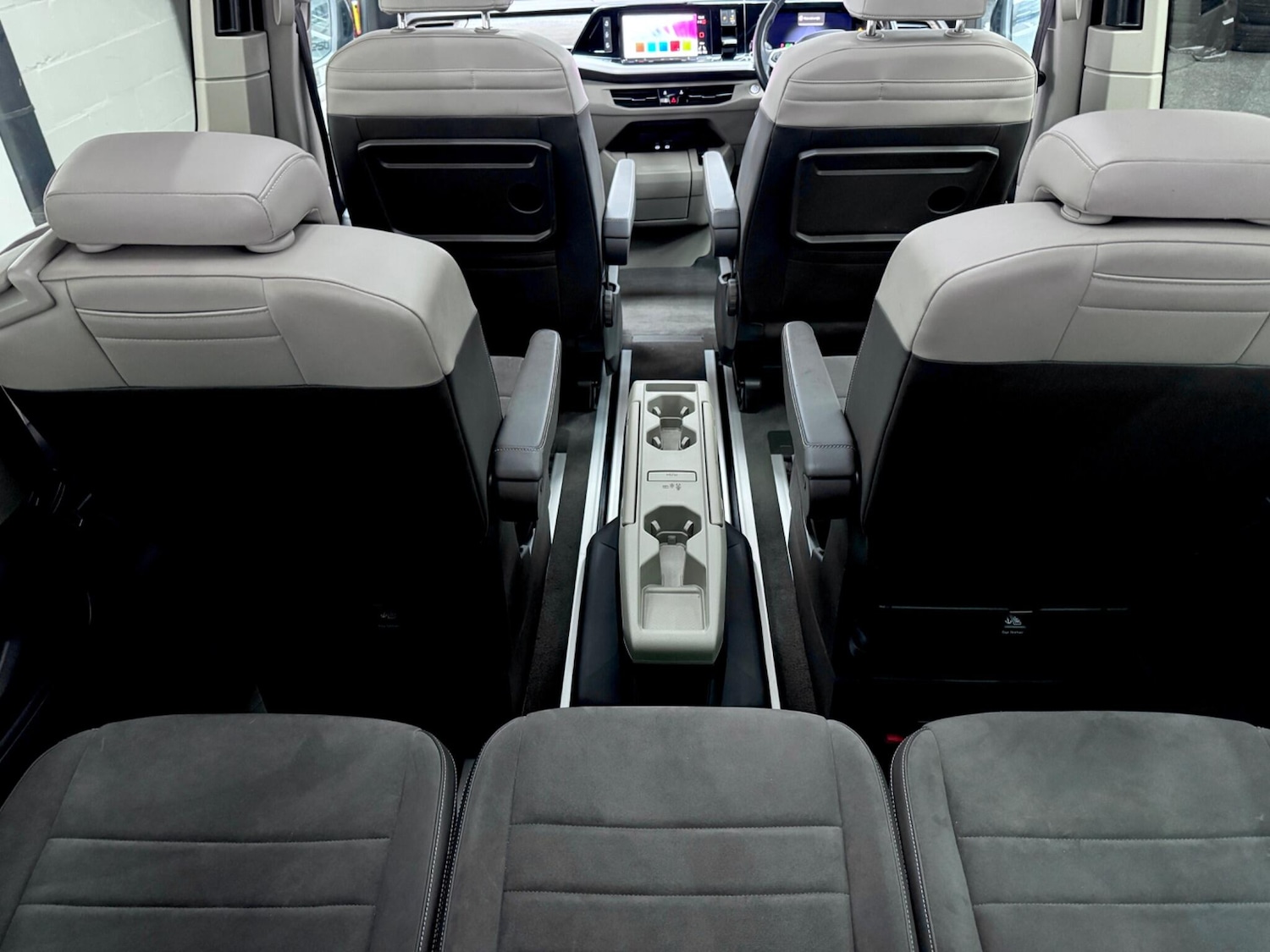 Used Volkswagen Multivan 2023 for sale - 77163242: Photo 36