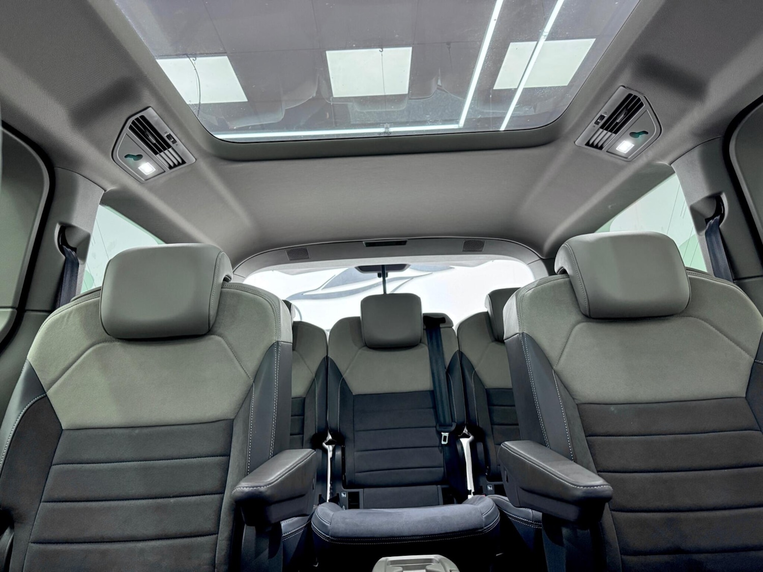 Used Volkswagen Multivan 2023 for sale - 77163242: Photo 42