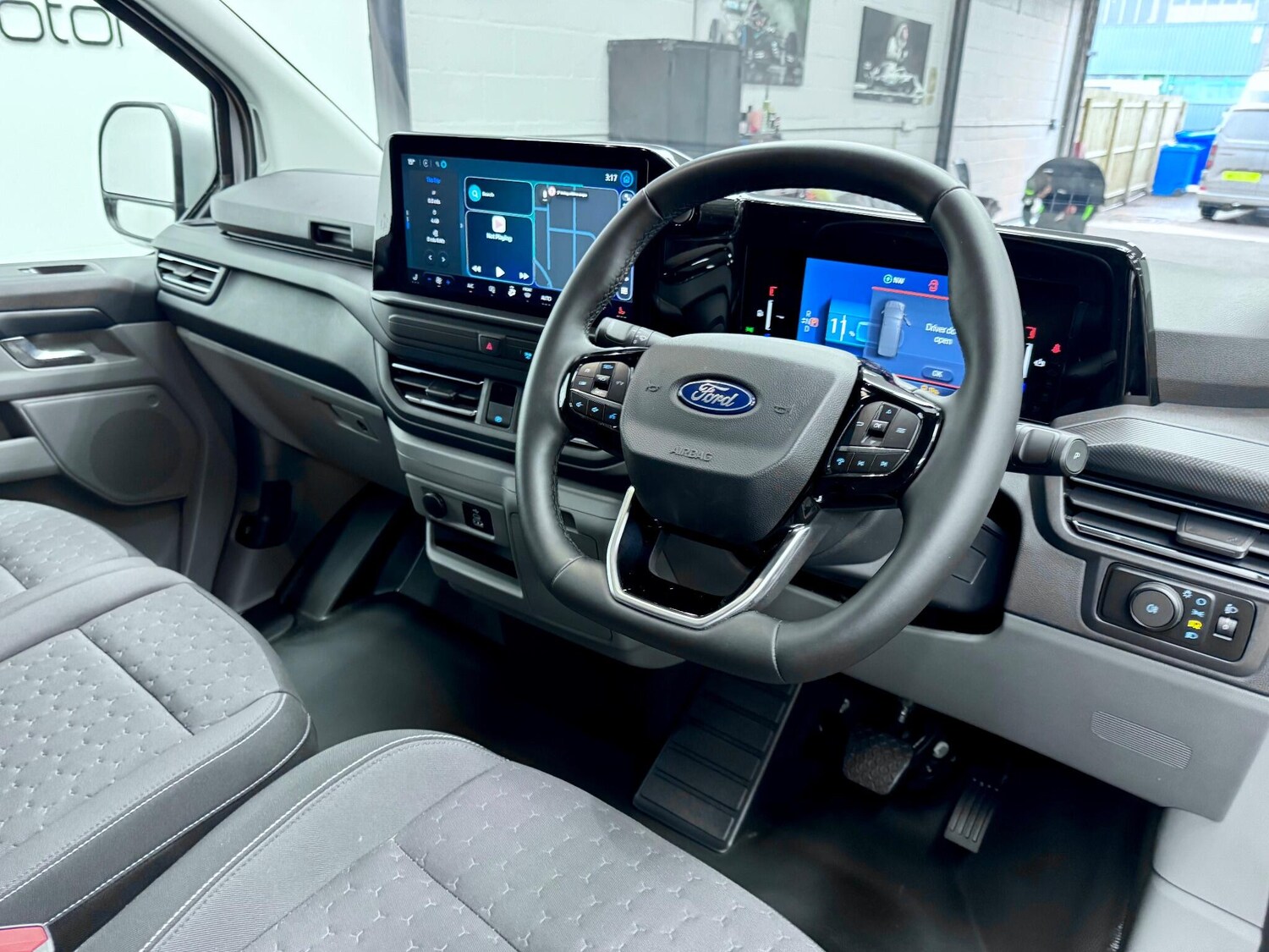 Used Ford Transit Custom 2024 for sale - 76457975: Photo 16