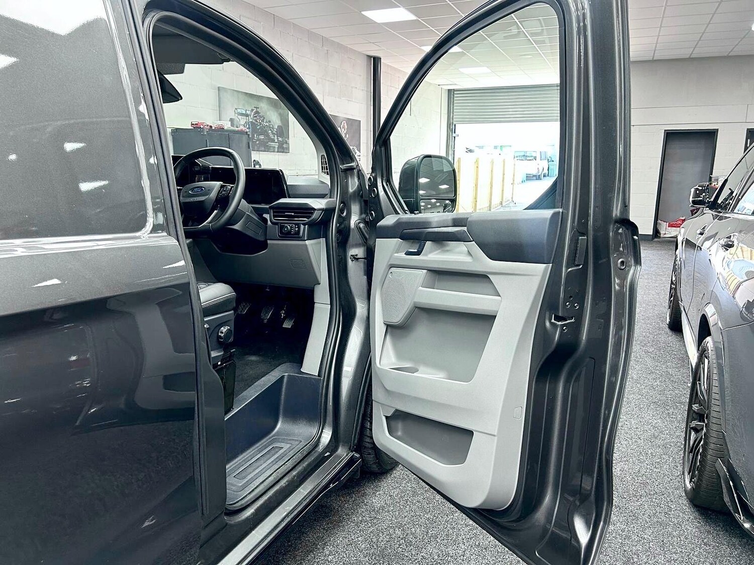 Used Ford Transit Custom 2024 for sale - 77352056: Photo 35