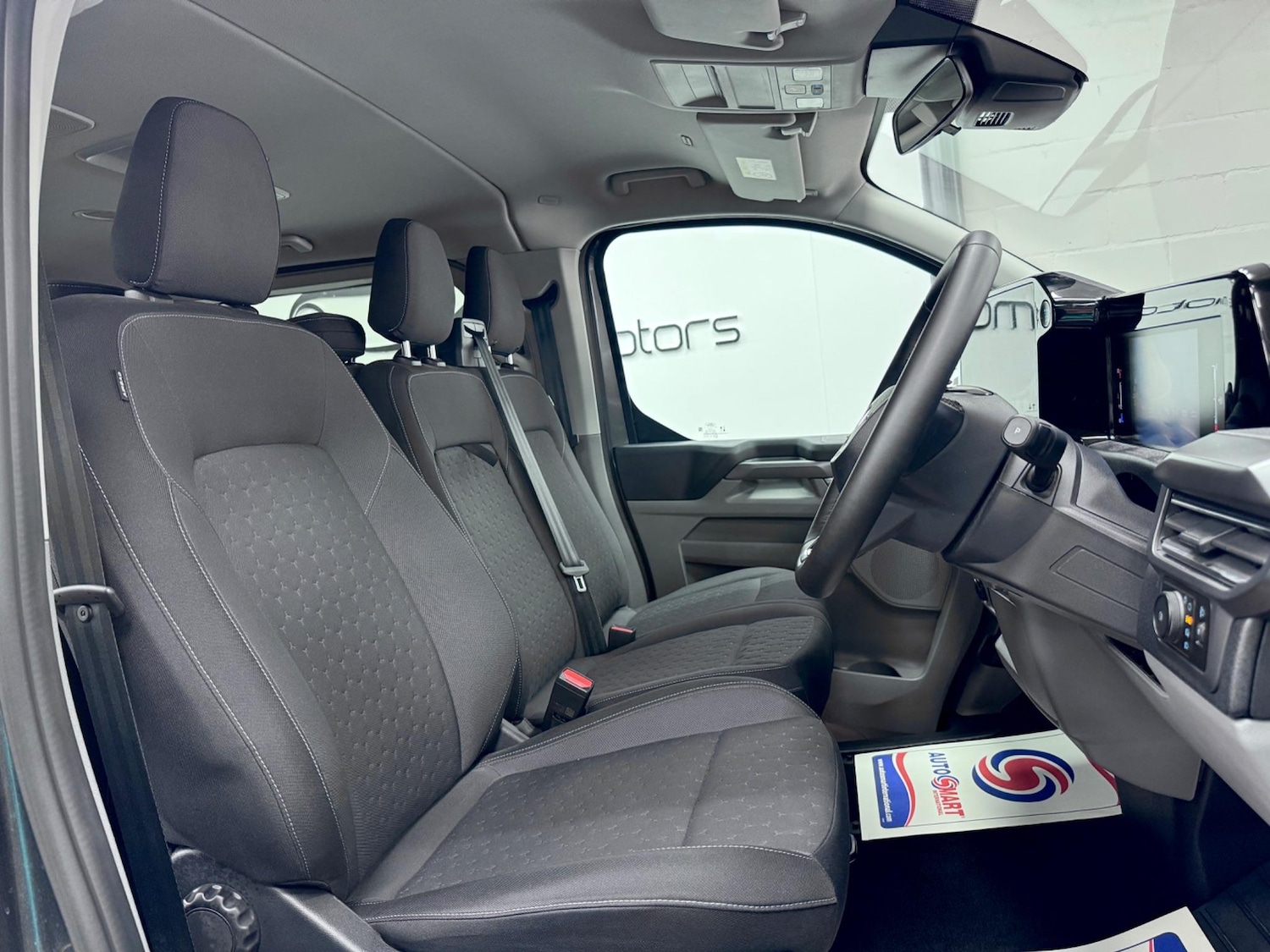 Used Ford Tourneo Custom 2024 for sale - 76573083: Photo 4