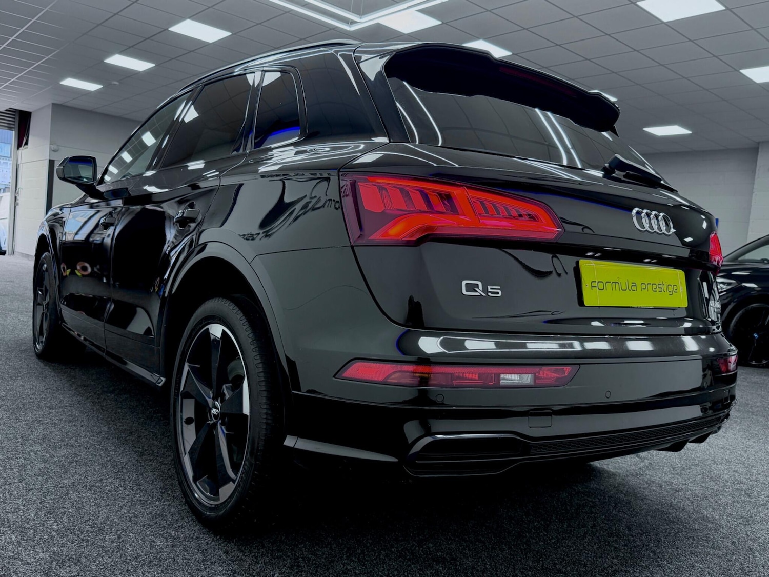 Used Audi Q5 for sale - 77705662: Photo 2