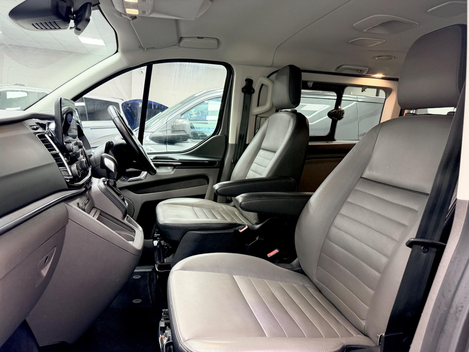 Used Ford Tourneo Custom for sale - 77926280: Photo 11