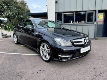 Used Mercedes-Benz C-Class 2013 for sale - 76215373: Photo