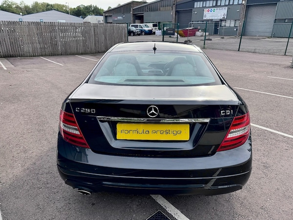 Used Mercedes-Benz C-Class 2013 for sale - 76215373: Photo 21