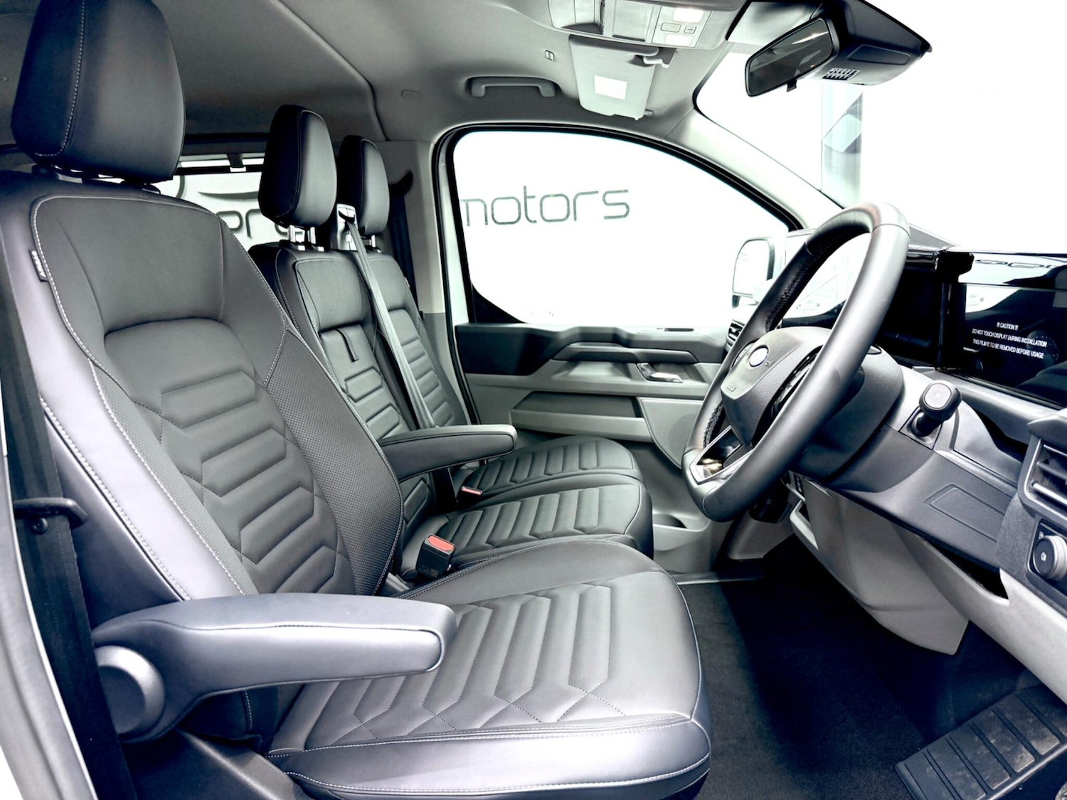 Used Ford Tourneo Custom 2026 for sale - 77838425: Photo 3