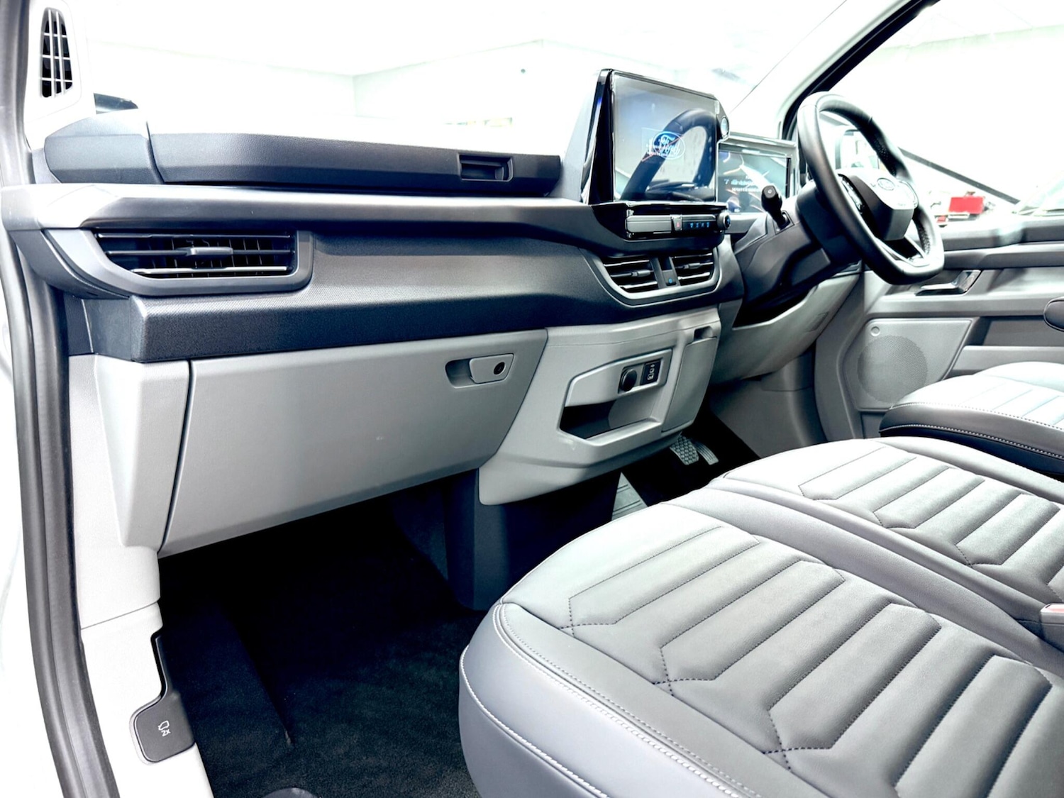 Used Ford Tourneo Custom 2026 for sale - 77838425: Photo 33