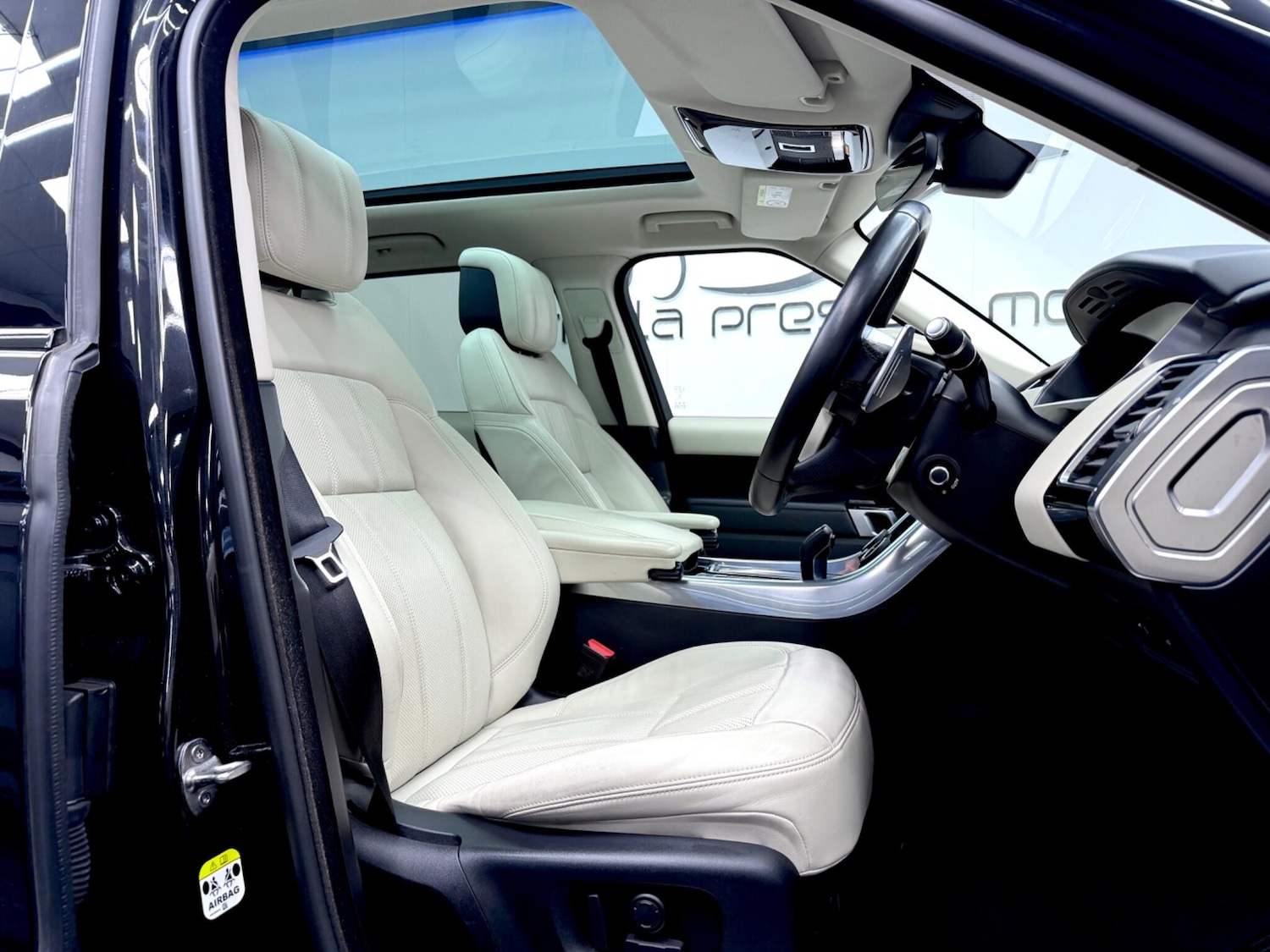 Used Land Rover Range Rover Sport 2022 for sale - 78157881: Photo 2