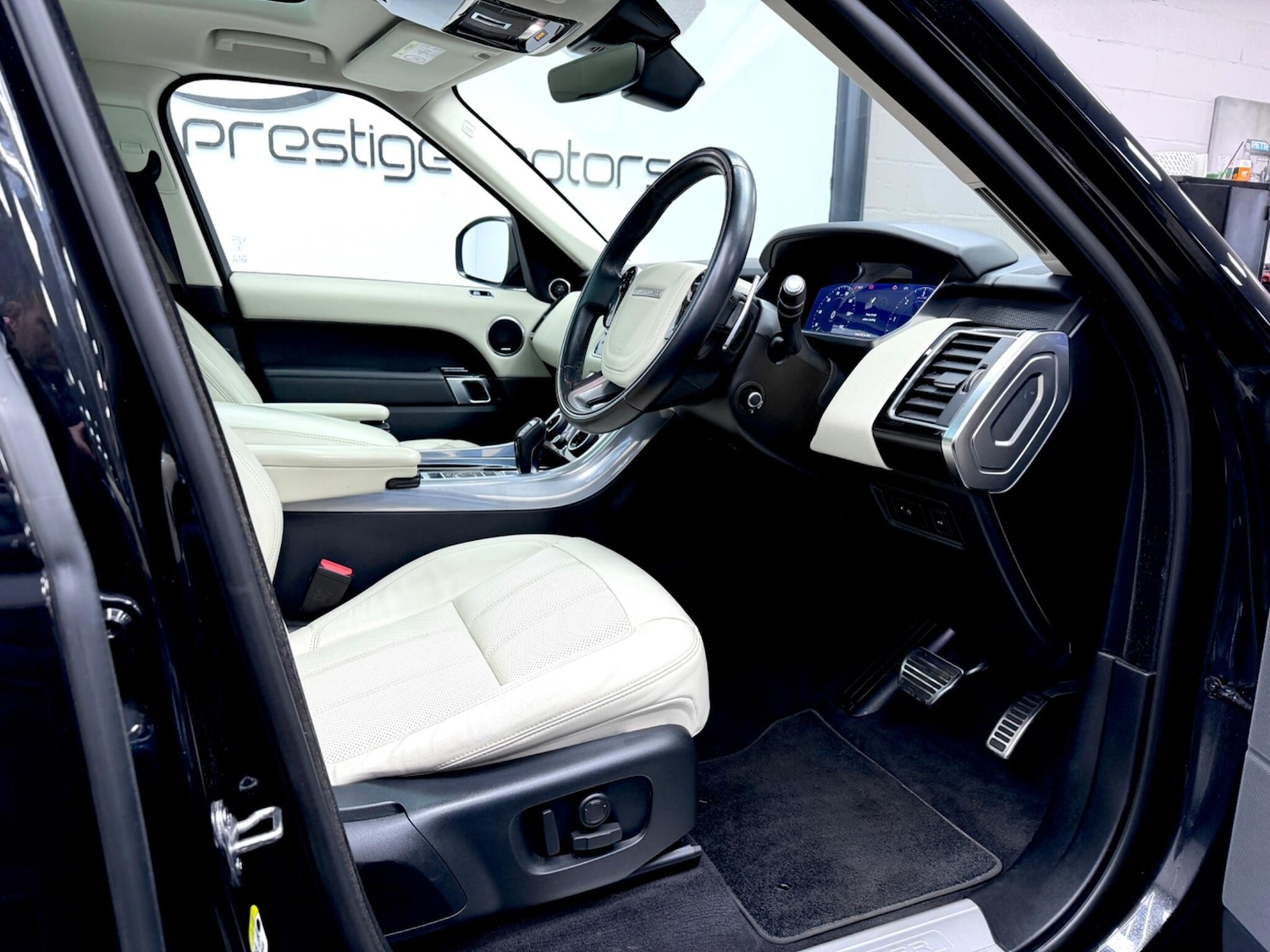 Used Land Rover Range Rover Sport 2022 for sale - 78157881: Photo 4