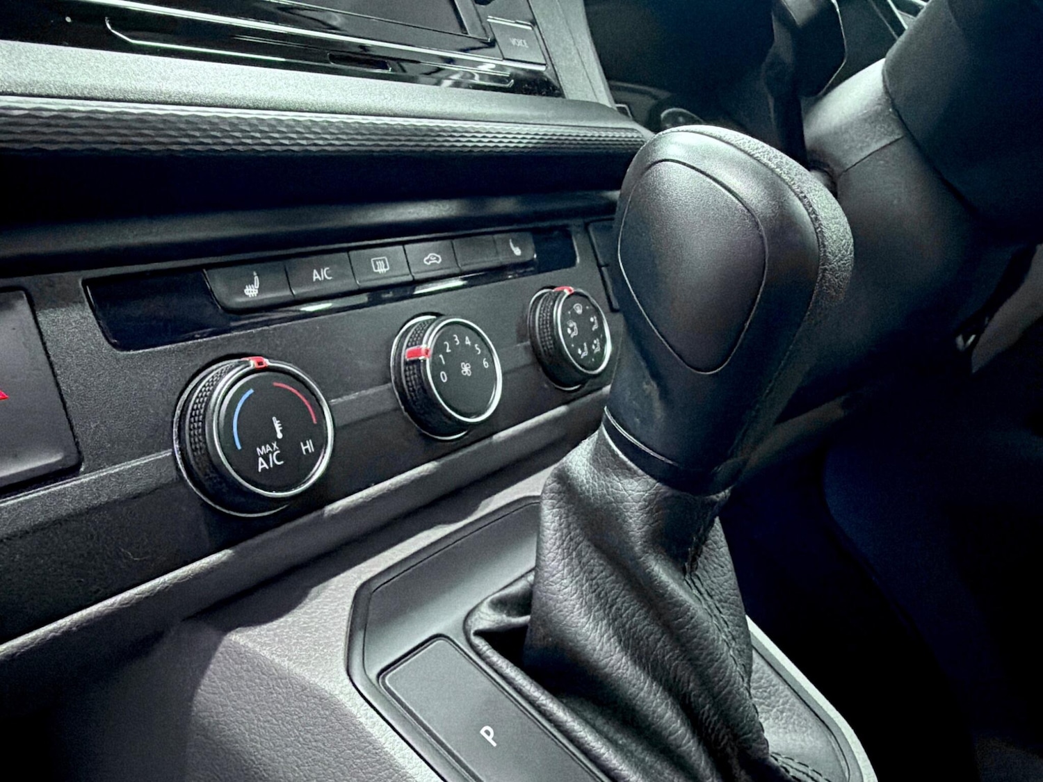 Used Volkswagen Transporter 2022 for sale - 76855680: Photo 14