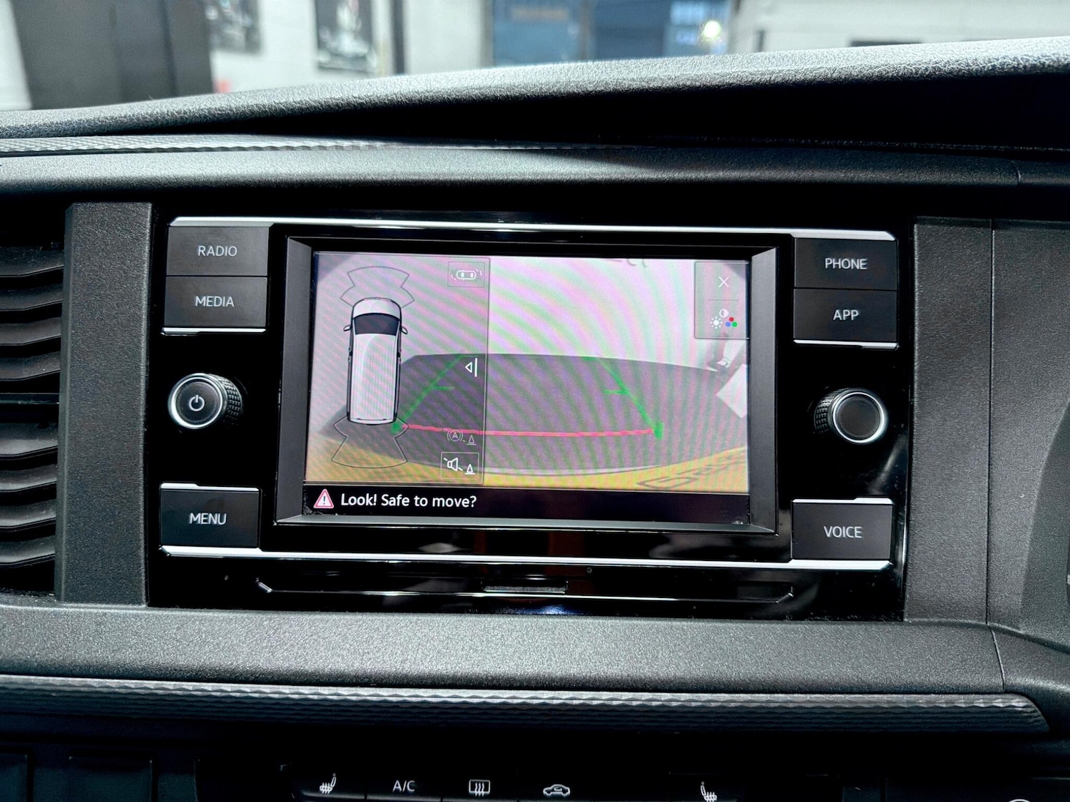 Used Volkswagen Transporter 2022 for sale - 76855680: Photo 18