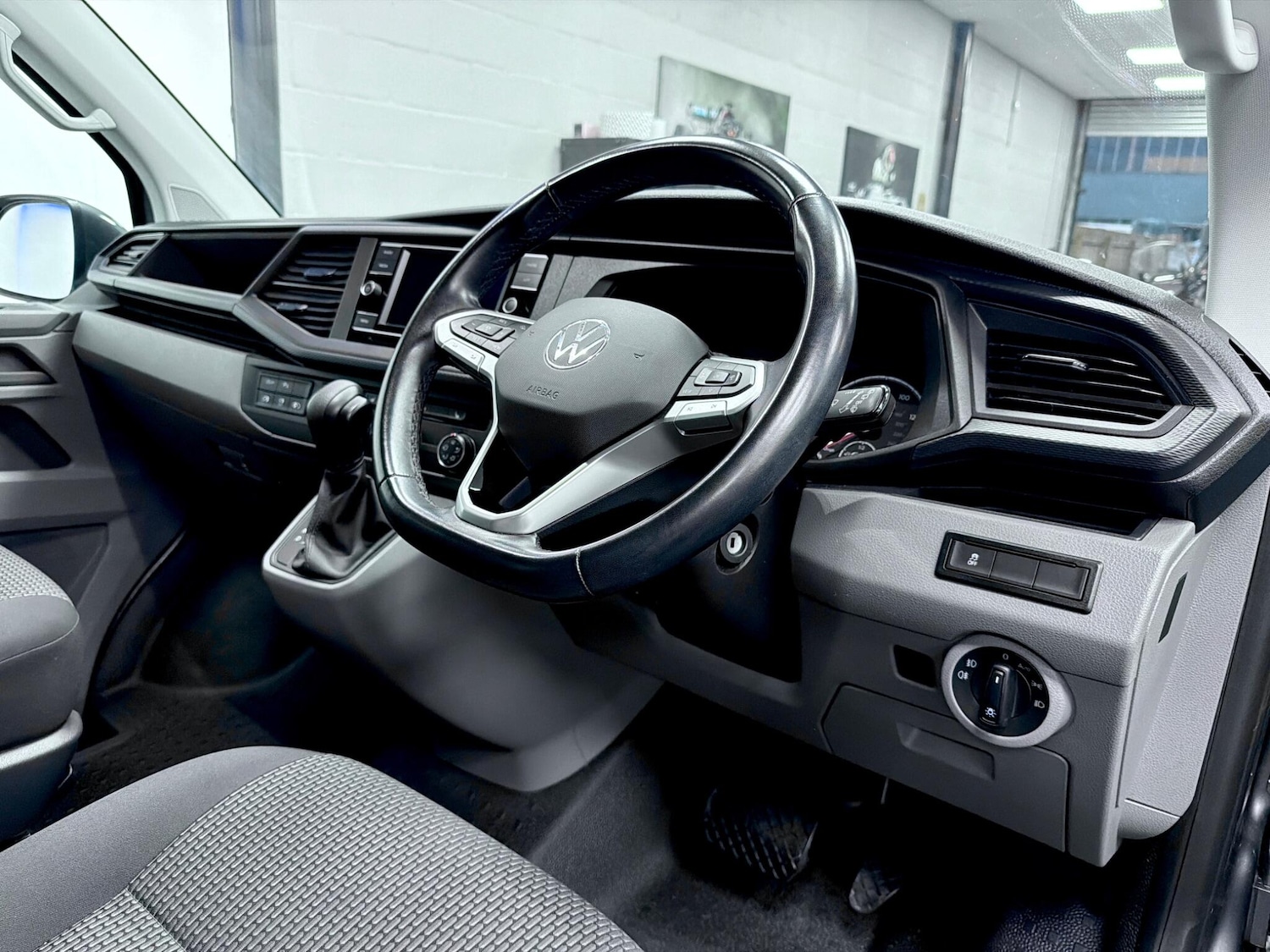 Used Volkswagen Transporter 2022 for sale - 76855680: Photo 3