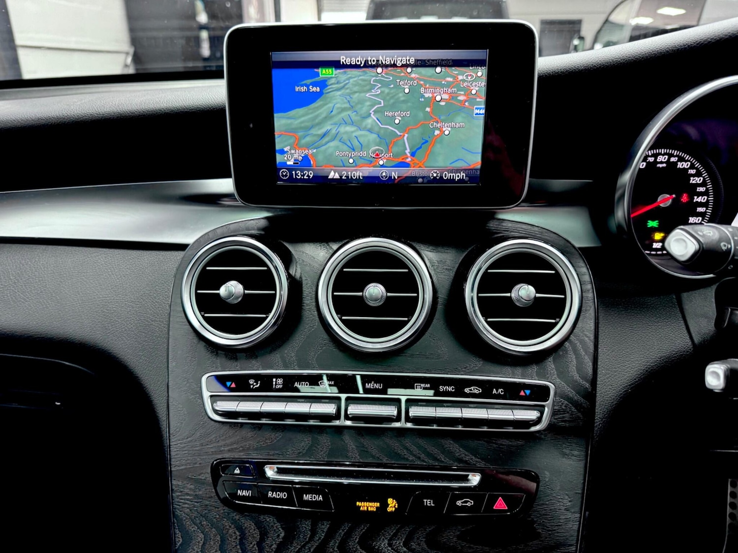 Used Mercedes-Benz GLC 2017 for sale - 78087056: Photo 37