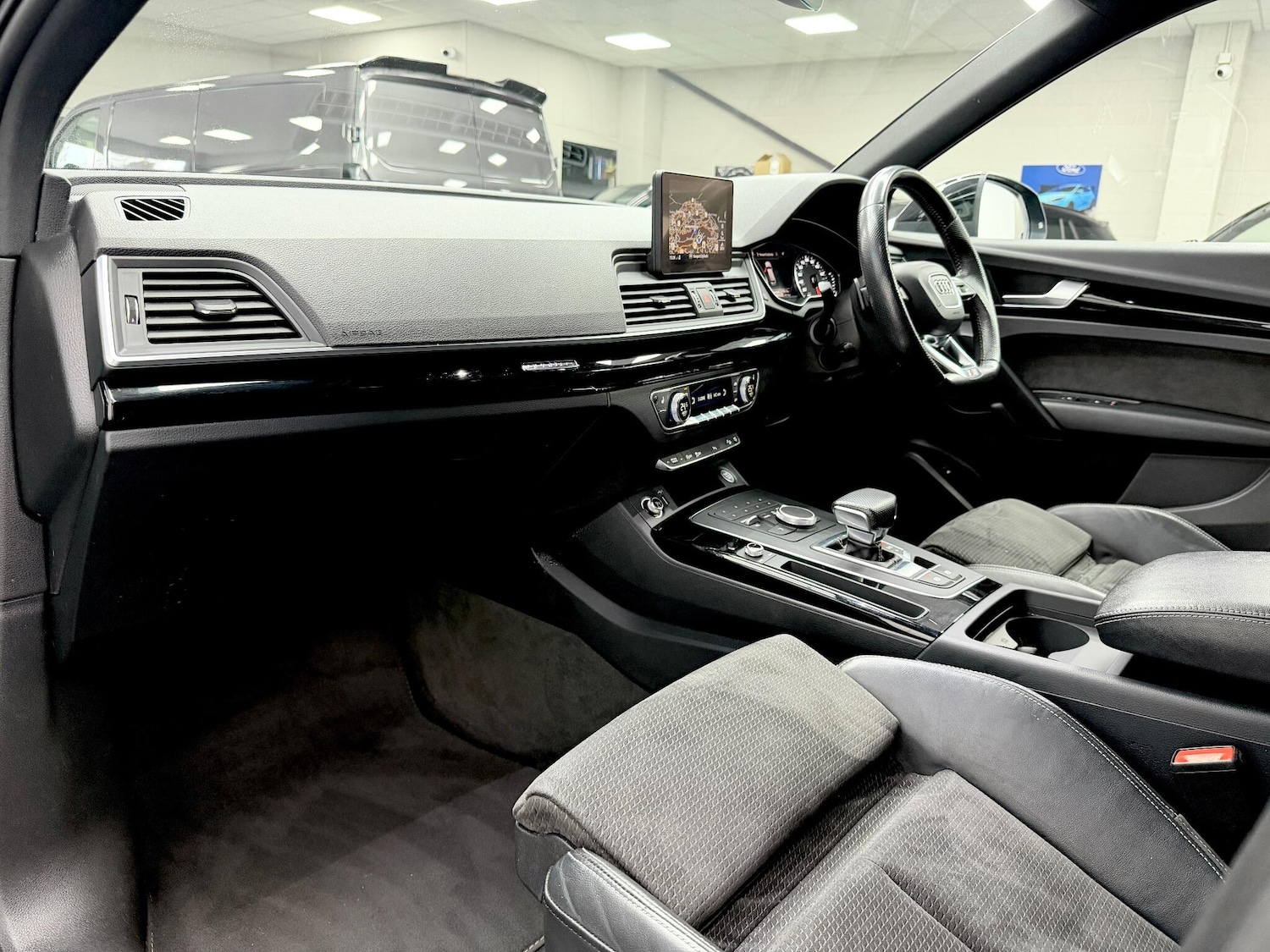 Used Audi Q5 2019 for sale - 76538519: Photo 18