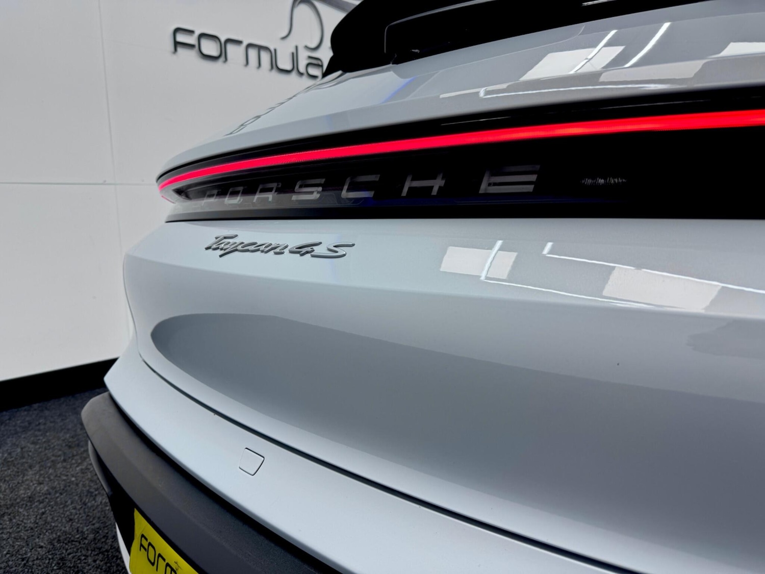 Used Porsche Taycan 2023 for sale - 77524750: Photo 20