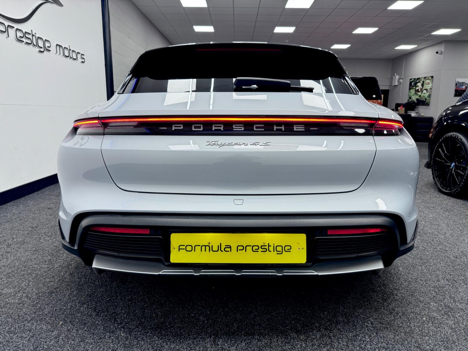 Used Porsche Taycan 2023 for sale - 77524750: Photo 24