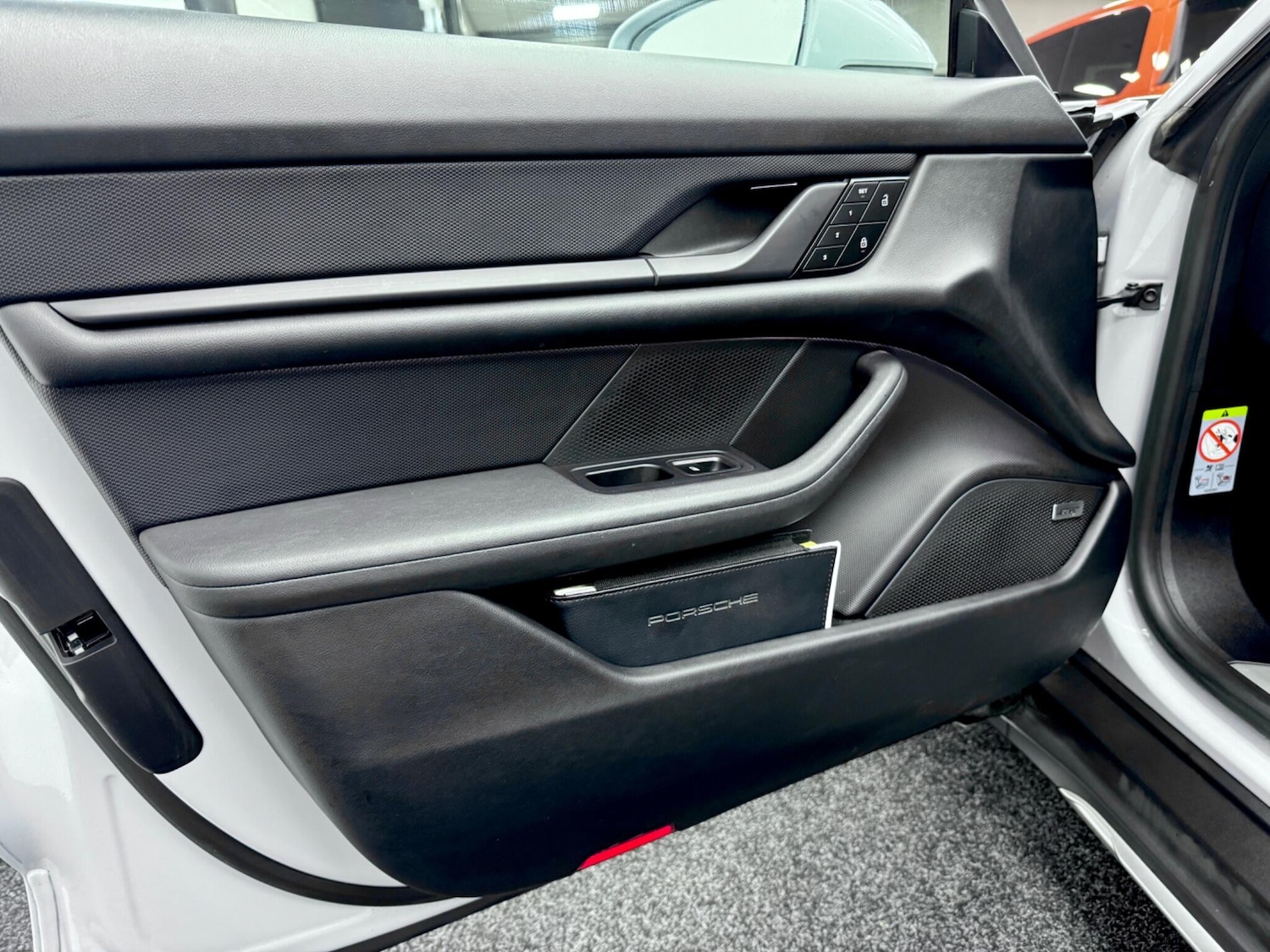 Used Porsche Taycan 2023 for sale - 77524750: Photo 29