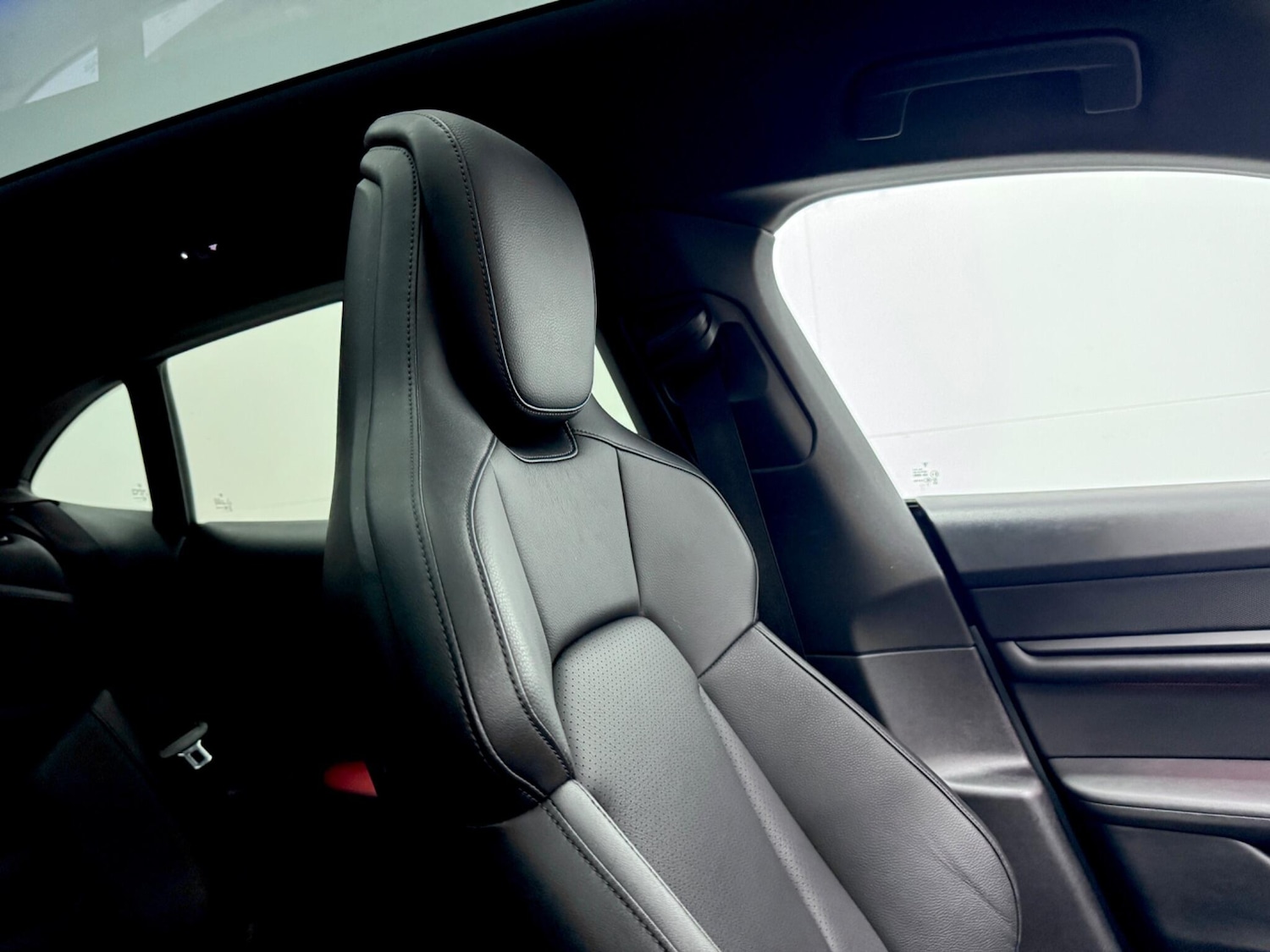 Used Porsche Taycan 2023 for sale - 77524750: Photo 43