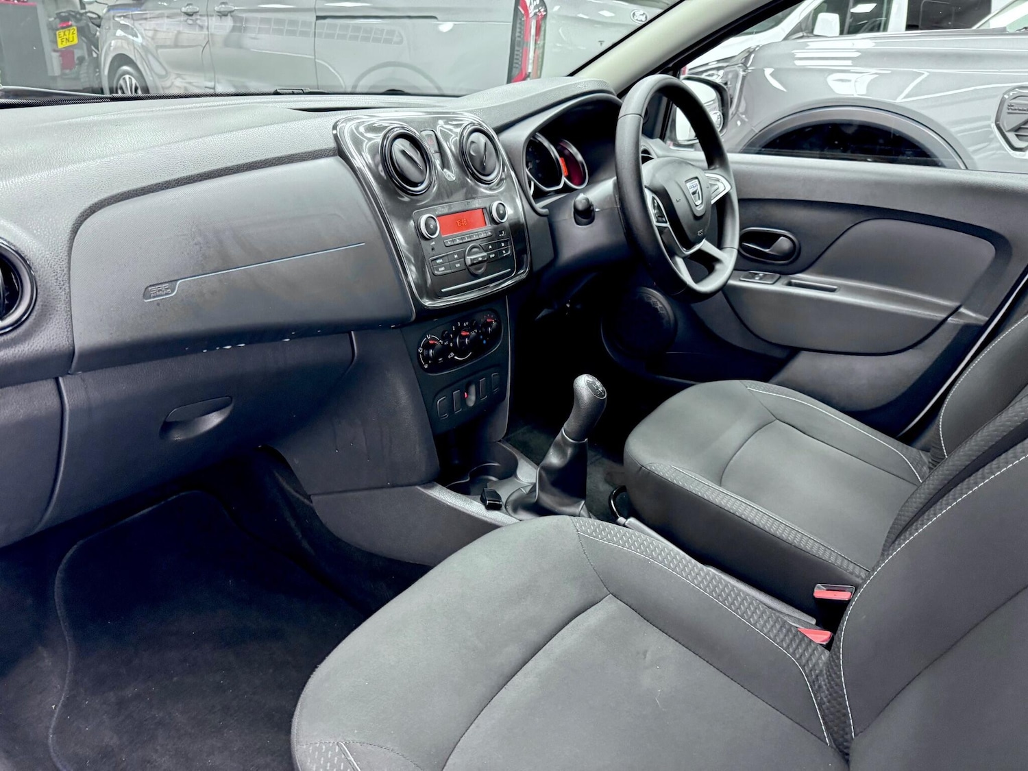 Used Dacia Sandero 2018 for sale - 76361211: Photo 29