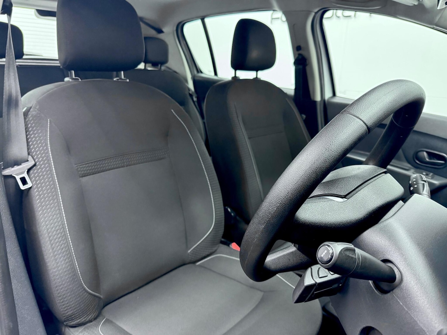 Used Dacia Sandero 2018 for sale - 76361211: Photo 31