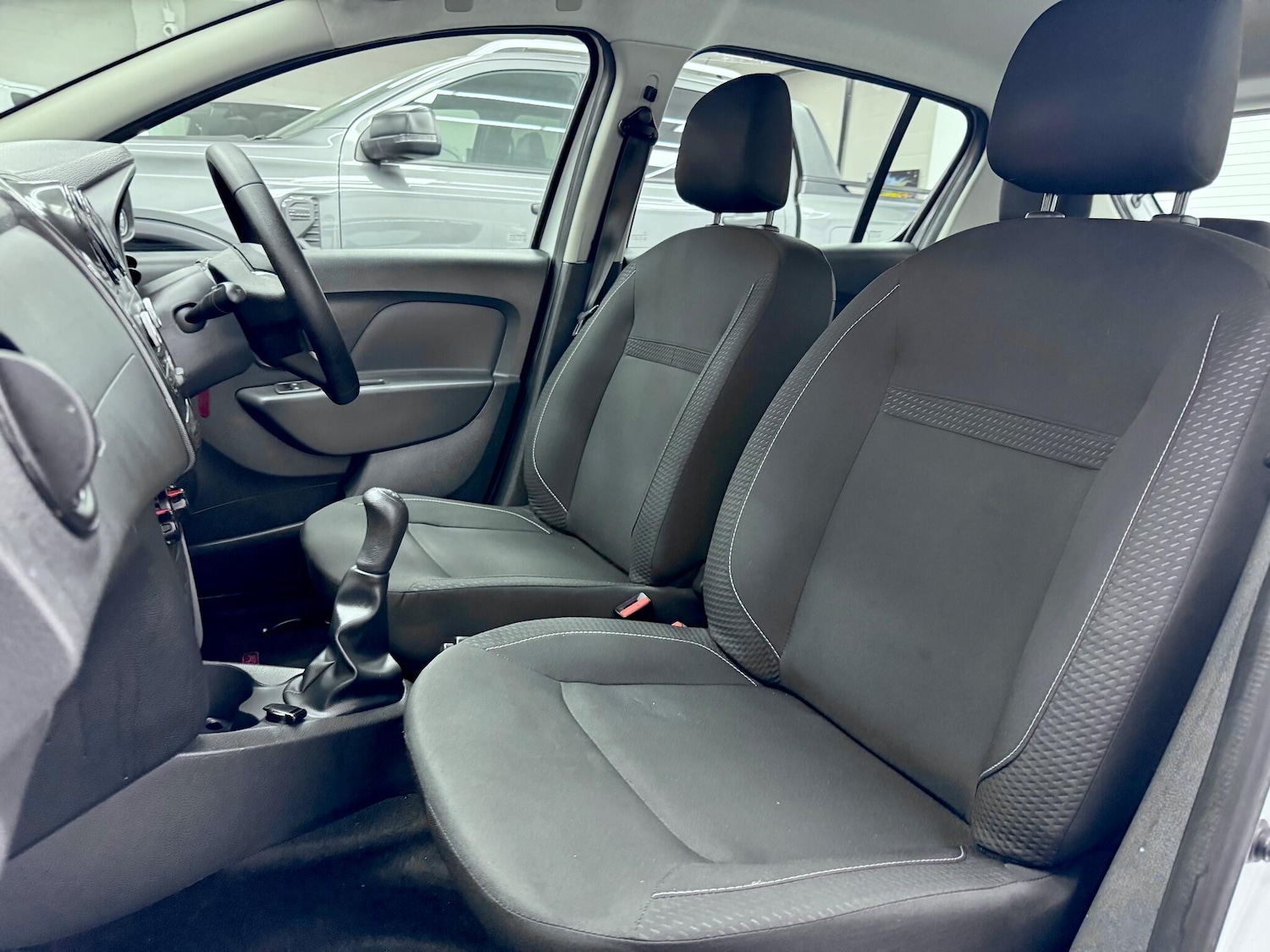 Used Dacia Sandero 2018 for sale - 76361211: Photo 38