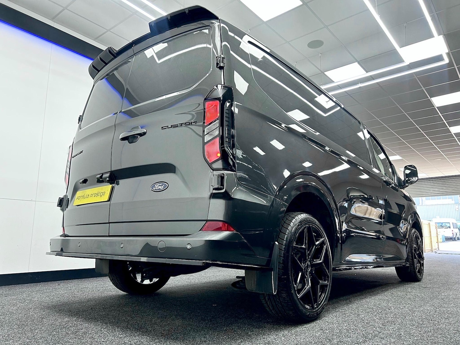 Used Ford Transit Custom for sale - 76997390: Photo 2