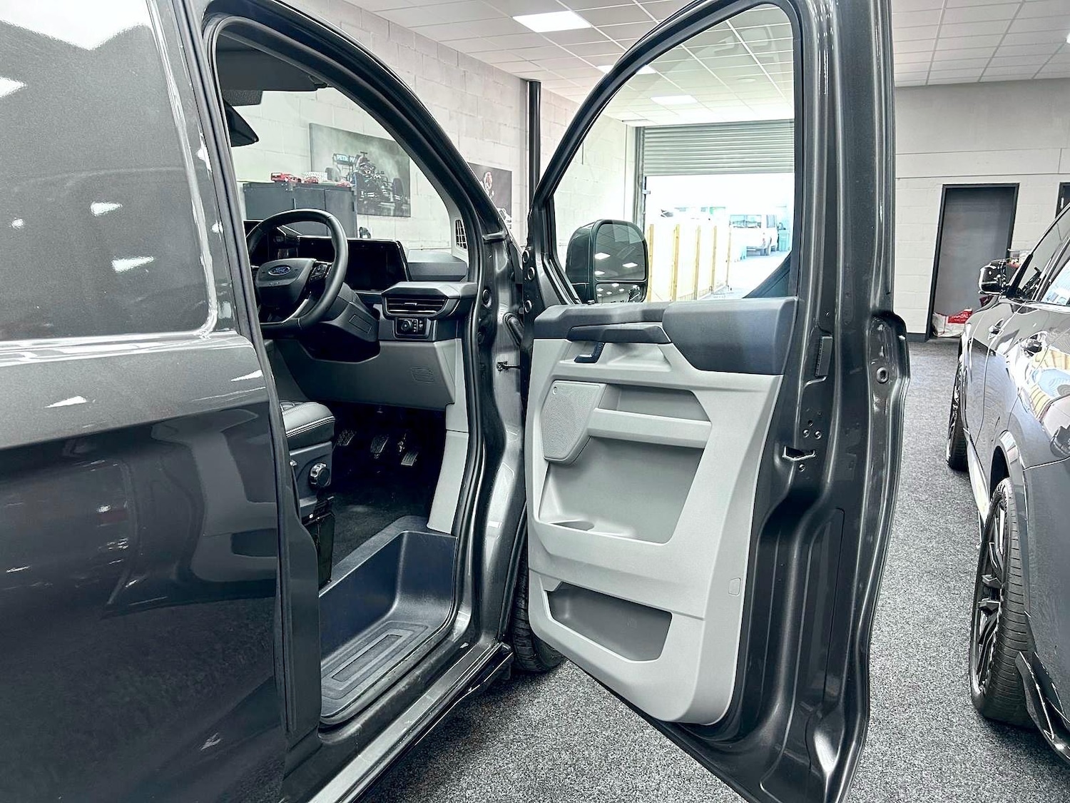 Used Ford Transit Custom for sale - 76997390: Photo 35