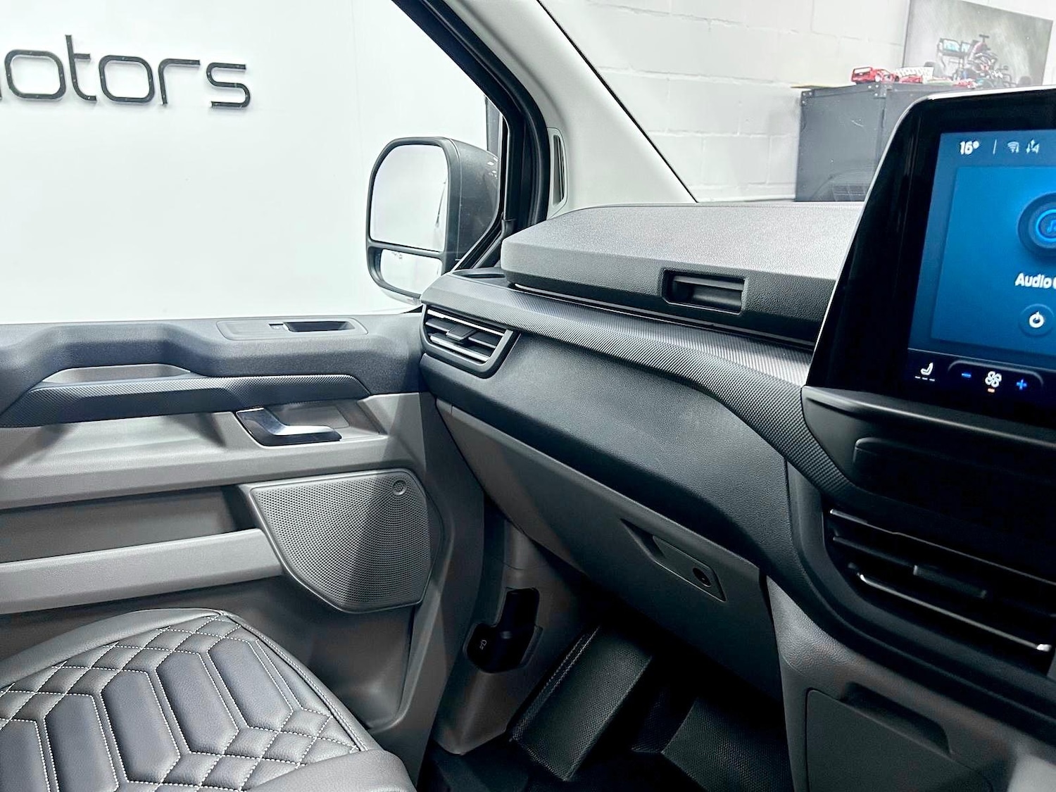 Used Ford Transit Custom for sale - 76997390: Photo 39