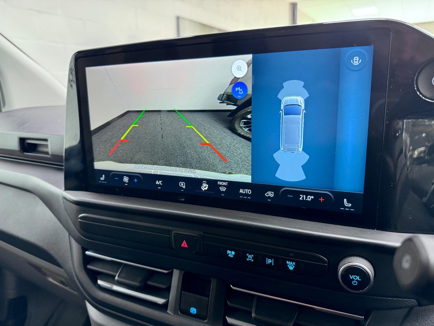 Used Ford E-Transit 2024 for sale - 76238560: Photo 13