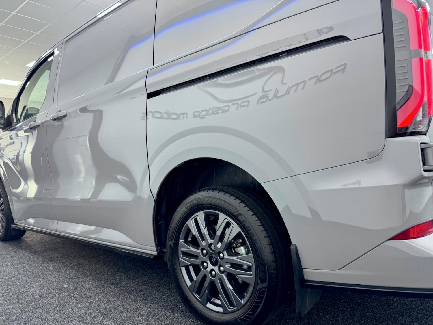 Used Ford E-Transit 2024 for sale - 76238560: Photo 28