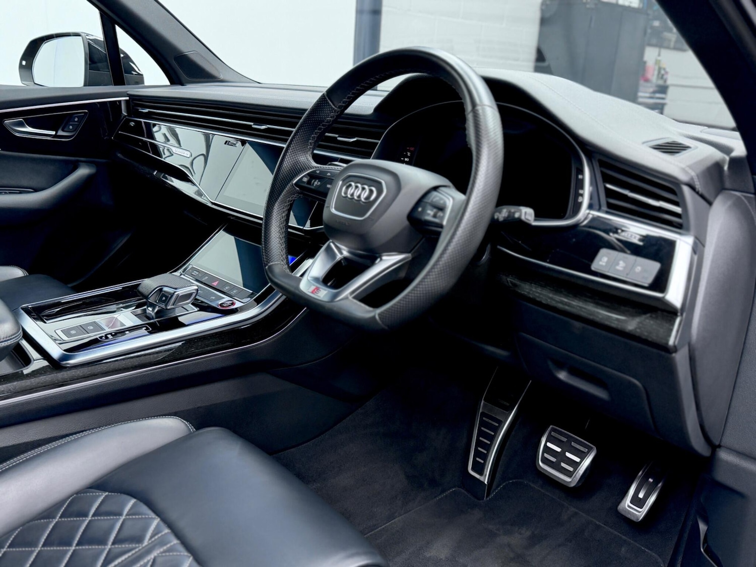 Used Audi SQ7 2023 for sale - 76538493: Photo 24