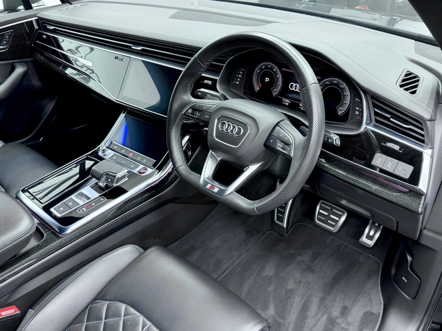 Used Audi SQ7 2023 for sale - 76538493: Photo 29
