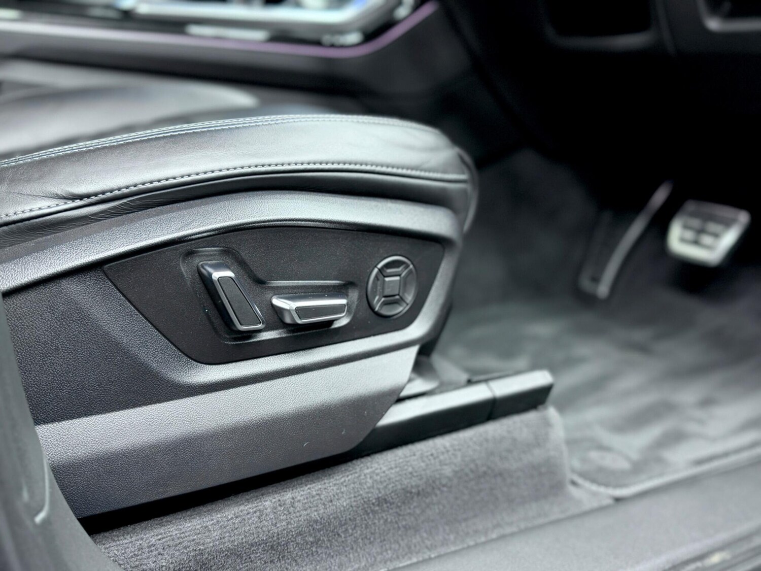 Used Audi SQ7 2023 for sale - 76538493: Photo 31