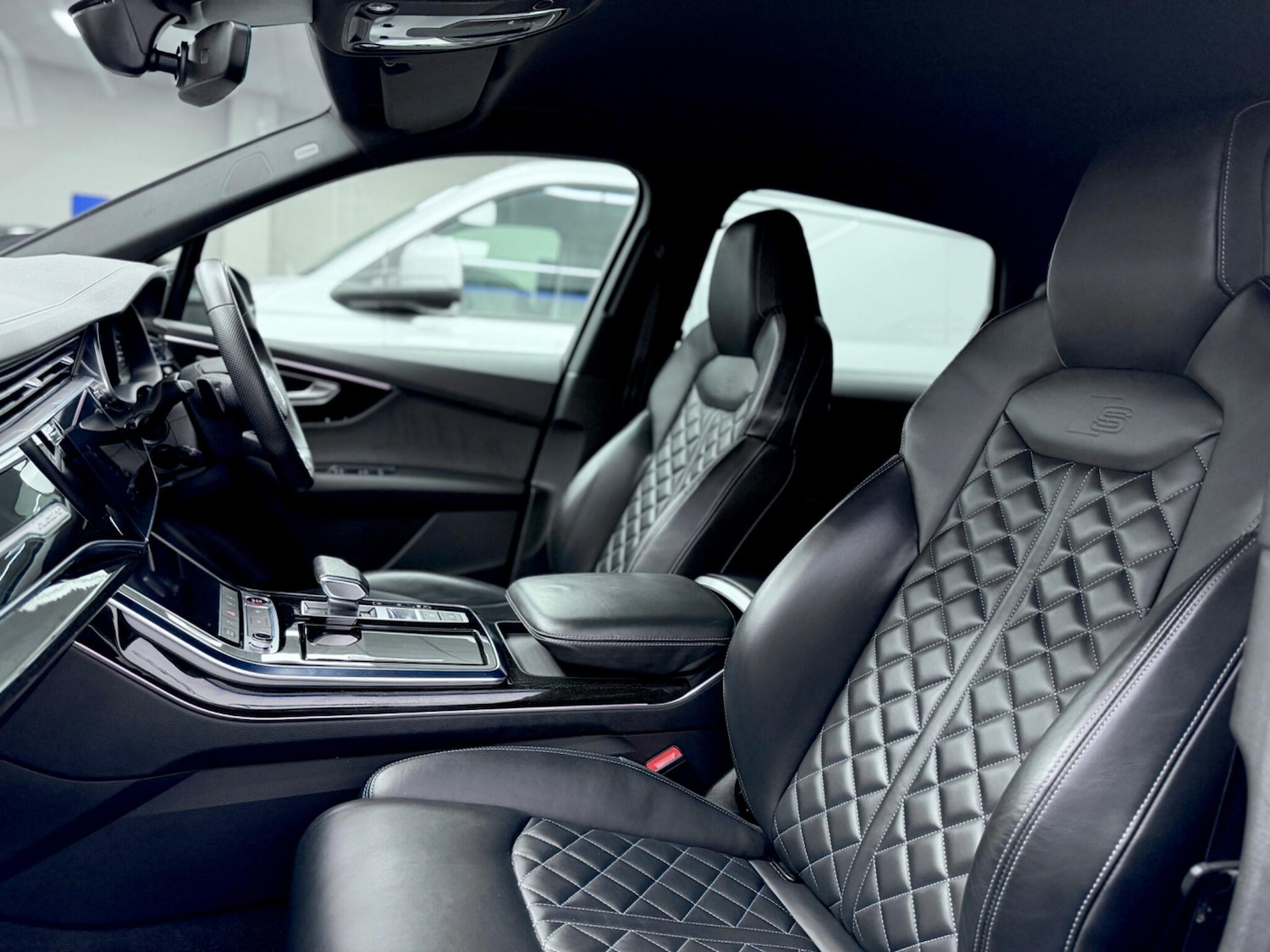 Used Audi SQ7 2023 for sale - 76538493: Photo 32