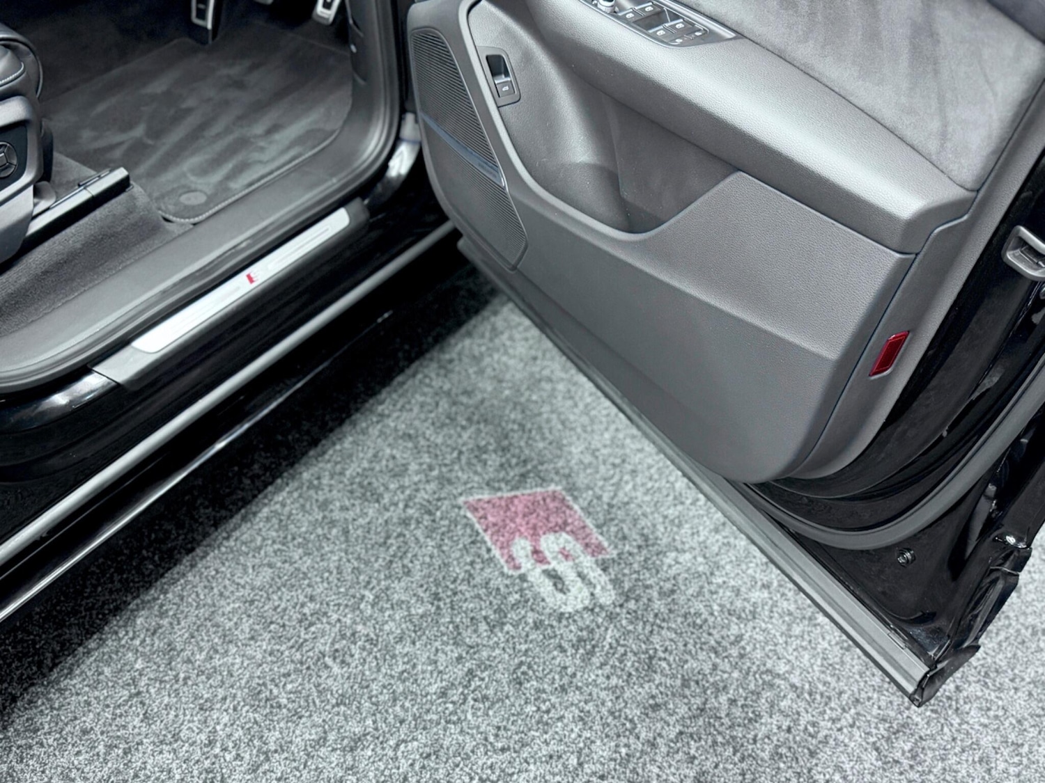 Used Audi SQ7 2023 for sale - 76538493: Photo 35