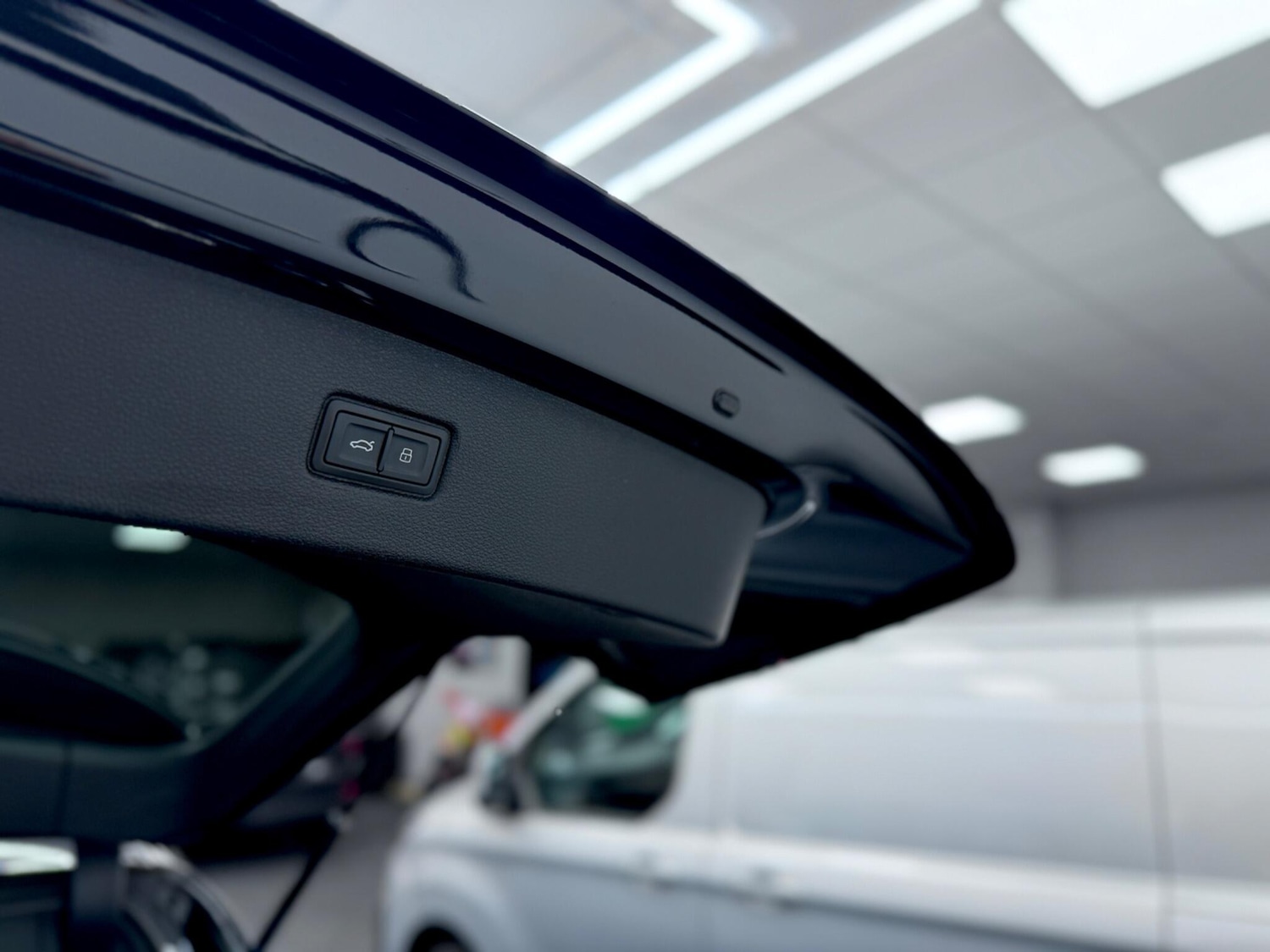 Used Audi SQ7 2023 for sale - 76538493: Photo 46