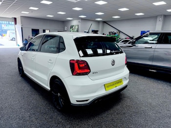 Used Volkswagen Polo 2017 for sale - 79034338: Photo