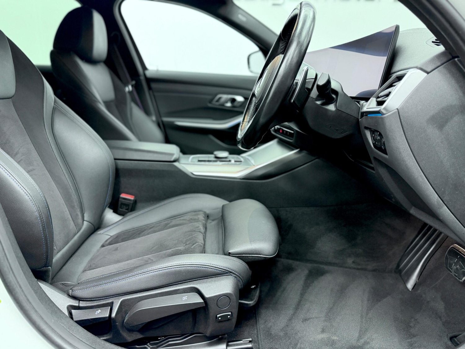 Used BMW 3 Series for sale - 76997285: Photo 36