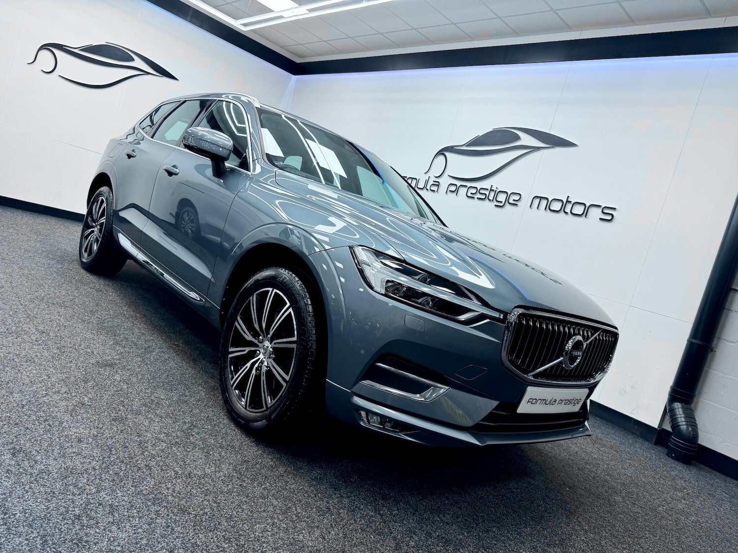 Used Volvo XC60 2017 for sale - 76457208: Photo 1