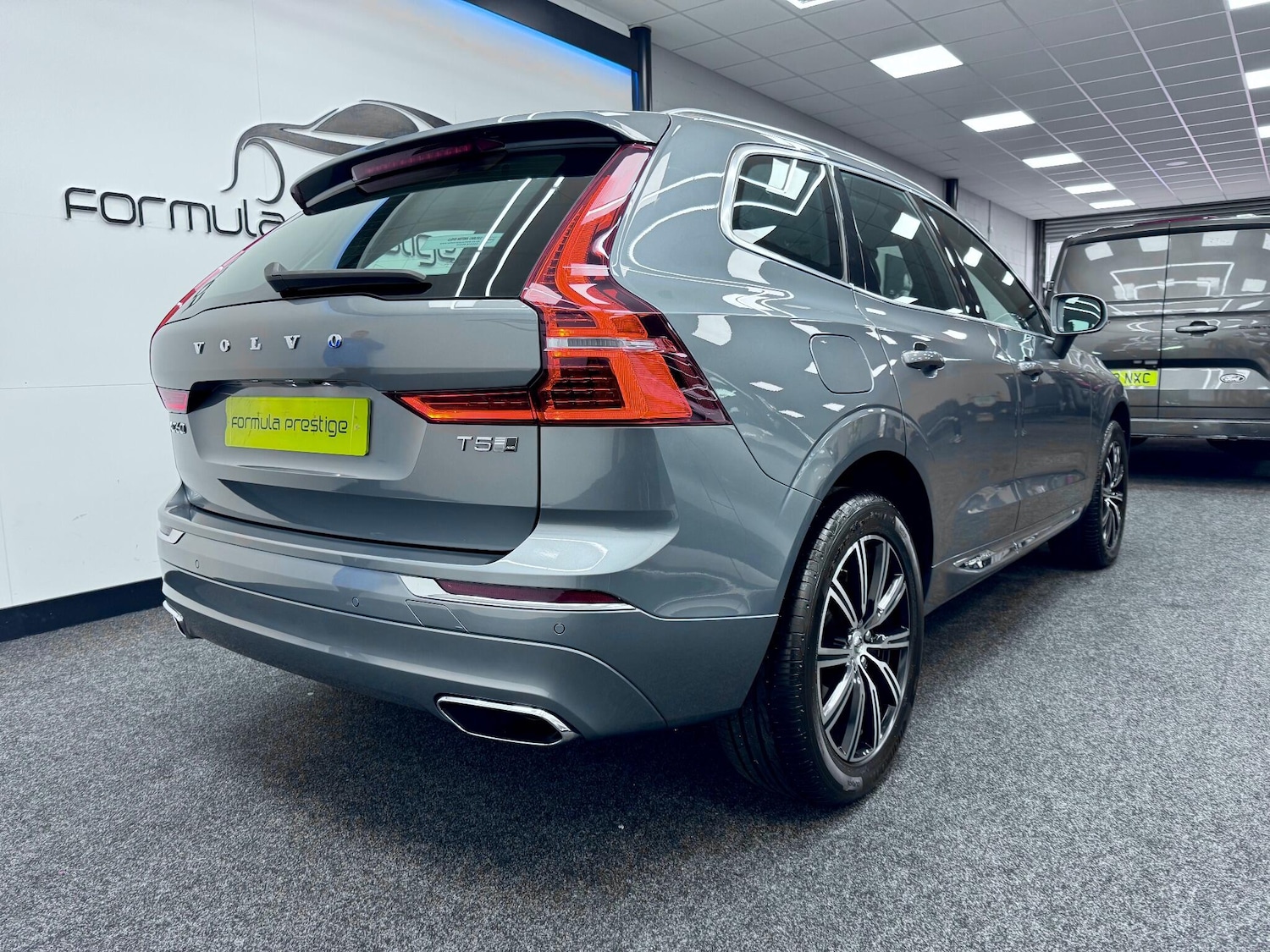 Used Volvo XC60 2017 for sale - 76457208: Photo 28