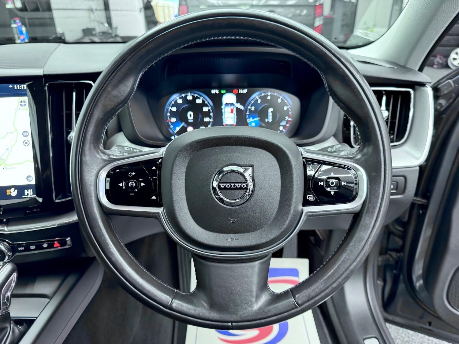 Used Volvo XC60 2017 for sale - 76457208: Photo 38