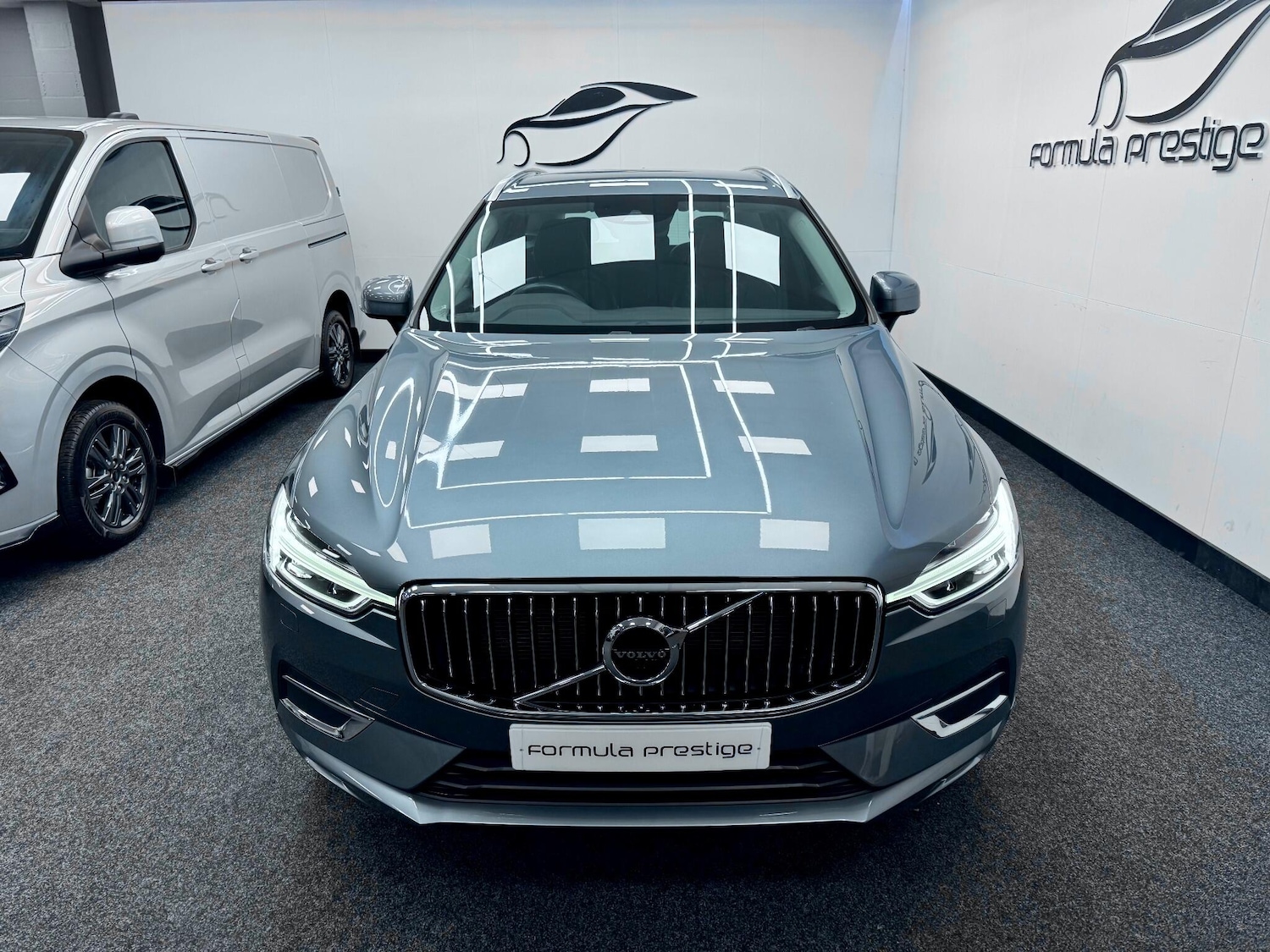 Used Volvo XC60 2017 for sale - 76457208: Photo 5